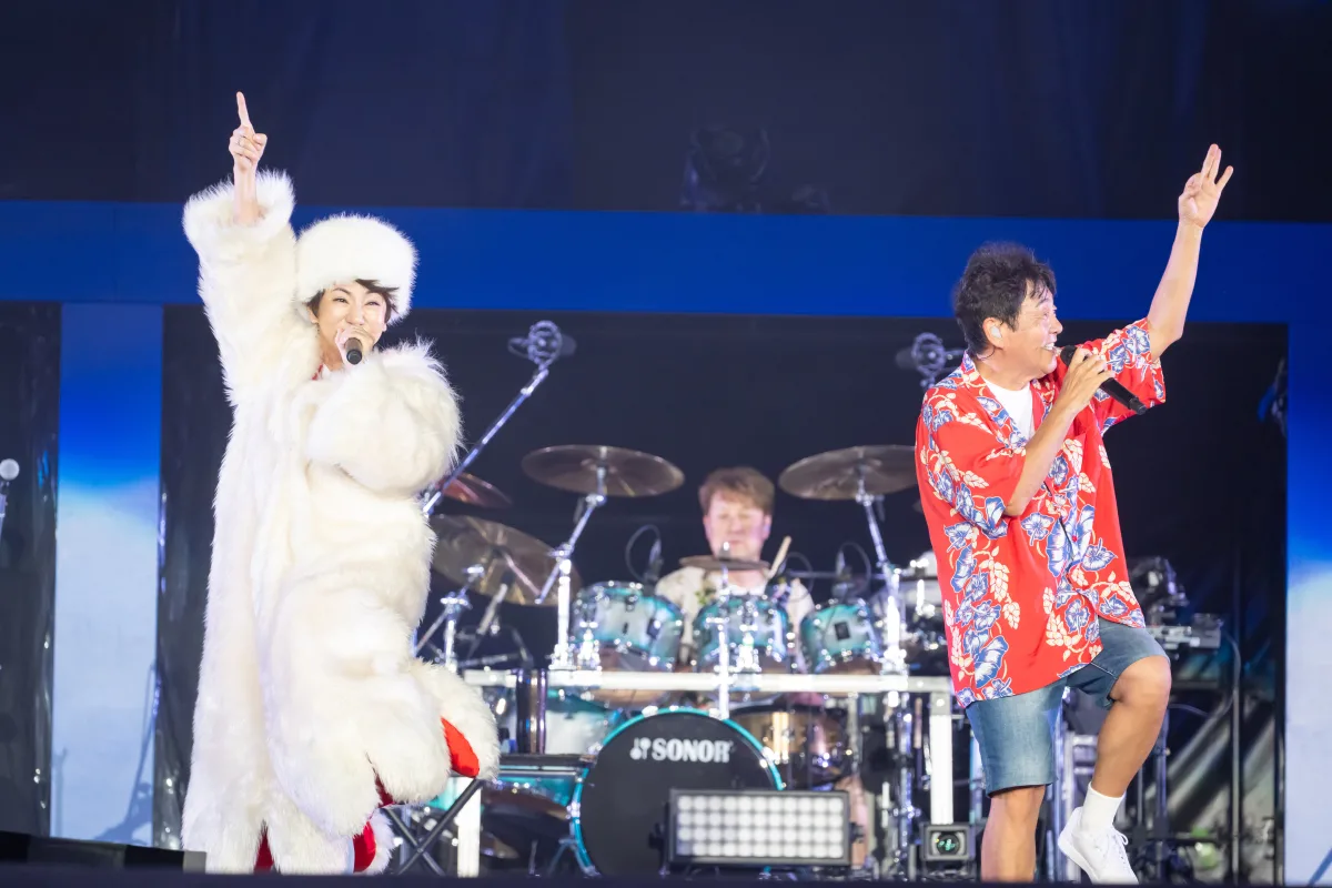 TUBE、真骨頂の野外ライブ、デビュー40周年の横浜スタジアム開催！吹き出す炎や大噴水、打ち上げ花火など、スケール感溢れる圧巻のステージを展開シークレットゲストとして聖飢魔Ⅱ、広瀬香美ほか豪華ゲストが登場