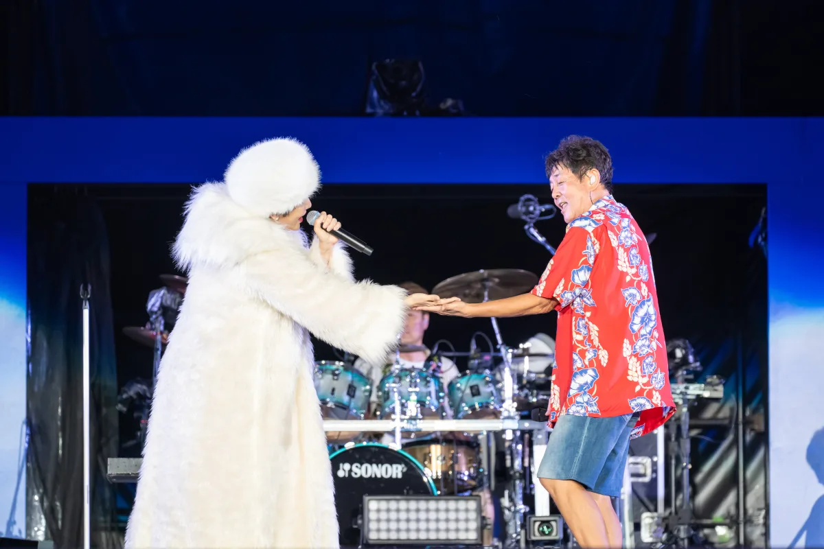 TUBE、真骨頂の野外ライブ、デビュー40周年の横浜スタジアム開催！吹き出す炎や大噴水、打ち上げ花火など、スケール感溢れる圧巻のステージを展開シークレットゲストとして聖飢魔Ⅱ、広瀬香美ほか豪華ゲストが登場