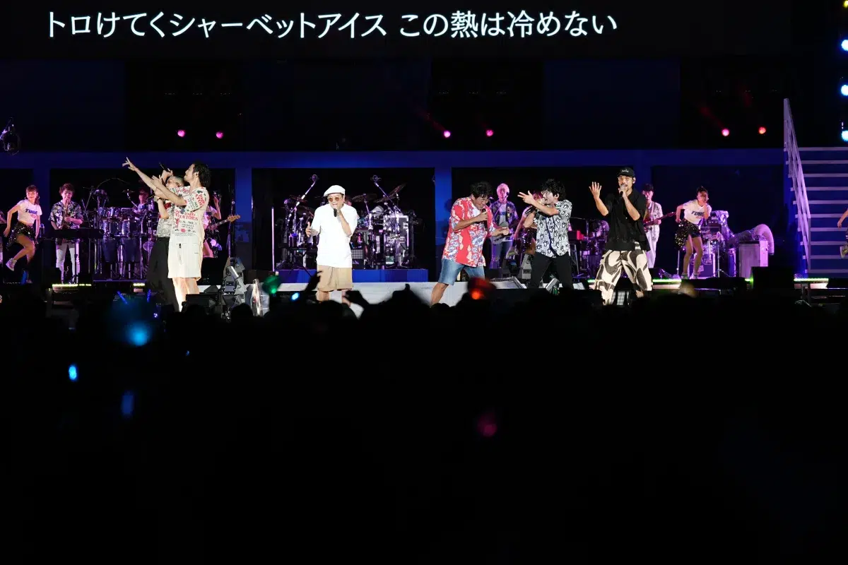 TUBE、真骨頂の野外ライブ、デビュー40周年の横浜スタジアム開催！吹き出す炎や大噴水、打ち上げ花火など、スケール感溢れる圧巻のステージを展開シークレットゲストとして聖飢魔Ⅱ、広瀬香美ほか豪華ゲストが登場