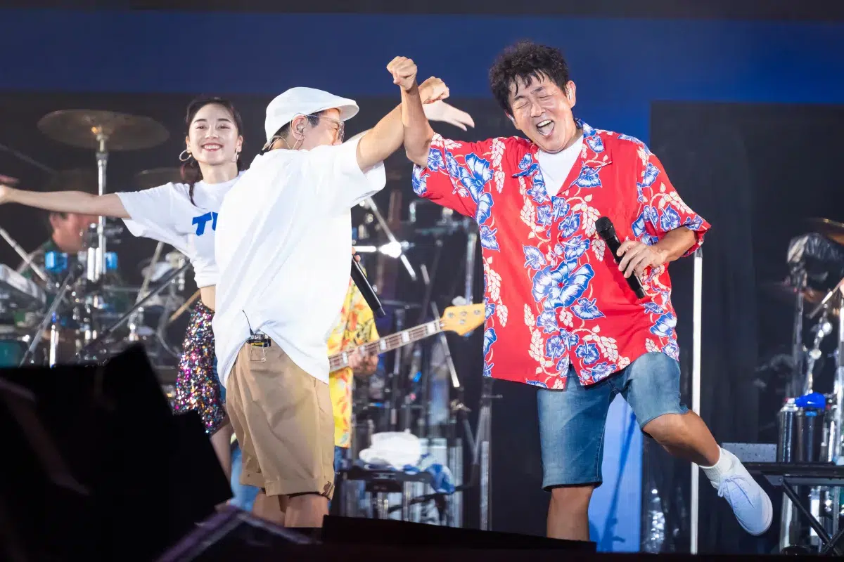 TUBE、真骨頂の野外ライブ、デビュー40周年の横浜スタジアム開催！吹き出す炎や大噴水、打ち上げ花火など、スケール感溢れる圧巻のステージを展開シークレットゲストとして聖飢魔Ⅱ、広瀬香美ほか豪華ゲストが登場