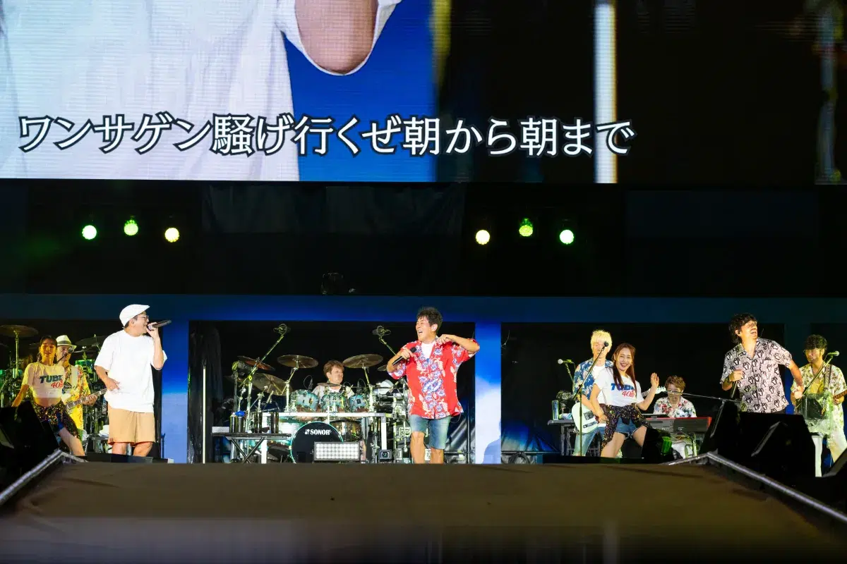 TUBE、真骨頂の野外ライブ、デビュー40周年の横浜スタジアム開催！吹き出す炎や大噴水、打ち上げ花火など、スケール感溢れる圧巻のステージを展開シークレットゲストとして聖飢魔Ⅱ、広瀬香美ほか豪華ゲストが登場