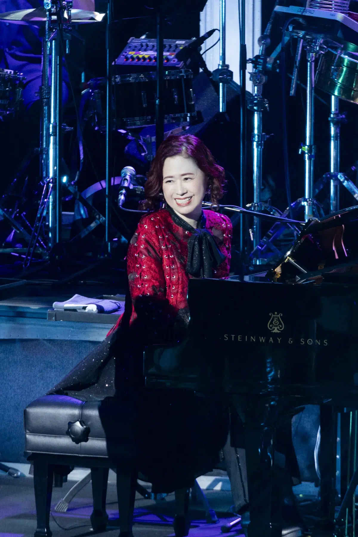 梶浦由記ツアー最終公演に、LiSAがサプライズ出演！『劇場版「鬼滅の刃」無限城編 第一章 猗窩座再来』主題歌の「残酷な夜に輝け」をライブ初披露。FictionJunction feat. KAORIの新曲「引き出しで発光している」配信開始！