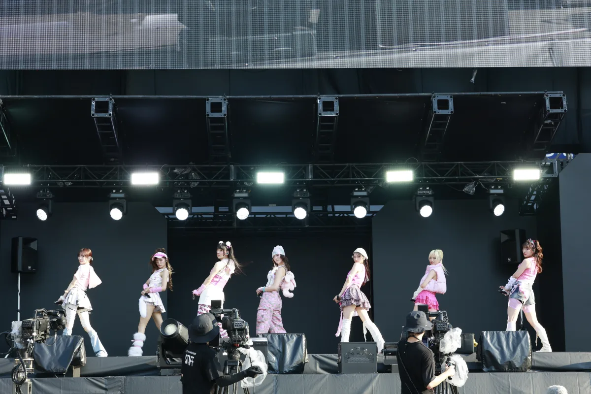 Girls²「a-nation 2025」初出演！新曲「LET ME DANCE」など3曲を披露！