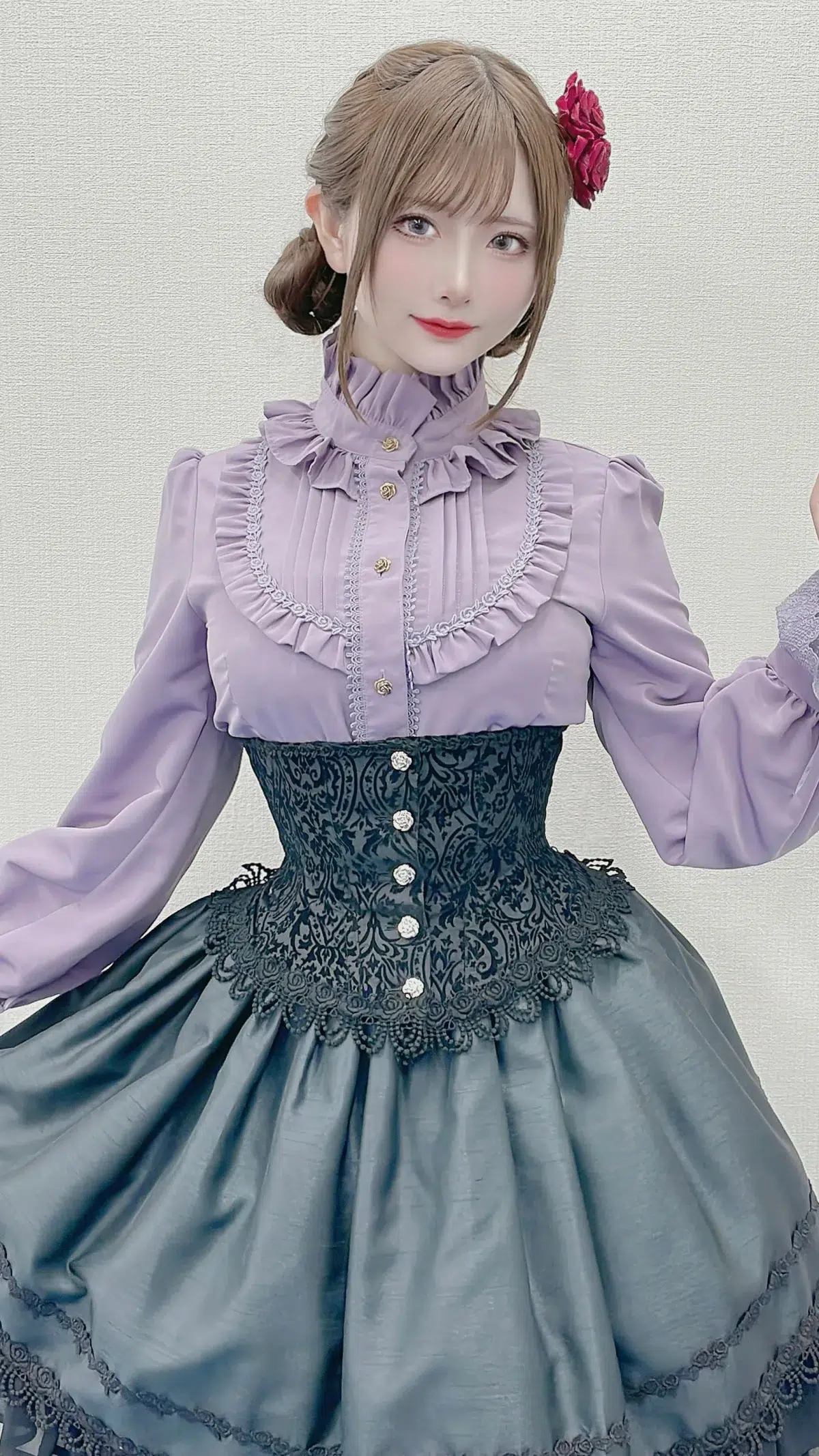 美女コスプレイヤー「すみれおじさん」が改名宣言⁉︎ レインウェアブランド「アプレビュート」で"なりきり"オーディション企画がスタート 11 美女コスプレイヤー「すみれおじさん」が改名宣言⁉︎ レインウェアブランド「アプレビュート」で"なりきり"オーディション企画がスタート