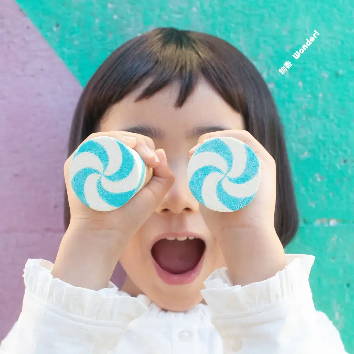 絢香、上白石萌音出演の「Wonder!」MVメイキング映像公開。 3 絢香、上白石萌音出演の「Wonder!」MVメイキング映像公開。