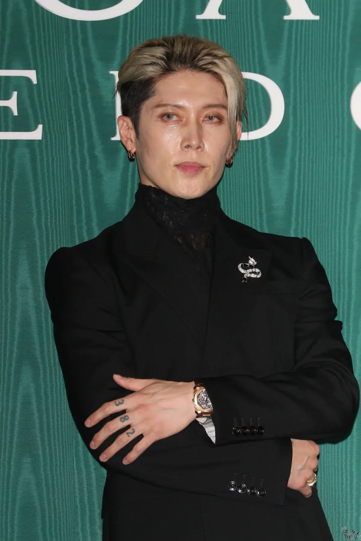 「ブルガリ カレイドス　色彩・文化・技巧」オープニングデイ フォトコール（第一夜）豪華ゲスト登壇。Snow Man目黒蓮、山下智久、中島健人、MIYAVI、EXILE AKIRA