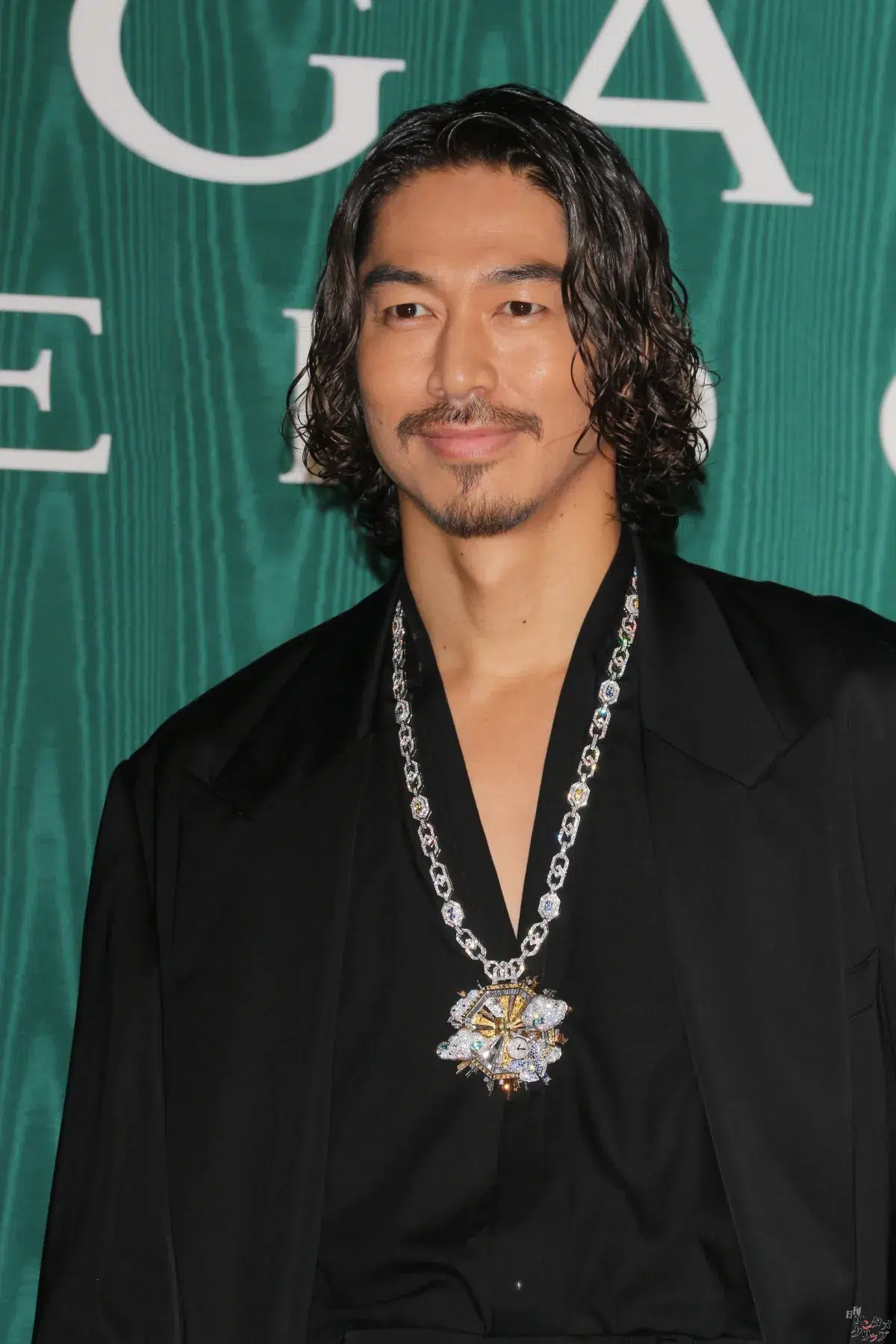 「ブルガリ カレイドス　色彩・文化・技巧」オープニングデイ フォトコール（第一夜）豪華ゲスト登壇。Snow Man目黒蓮、山下智久、中島健人、MIYAVI、EXILE AKIRA