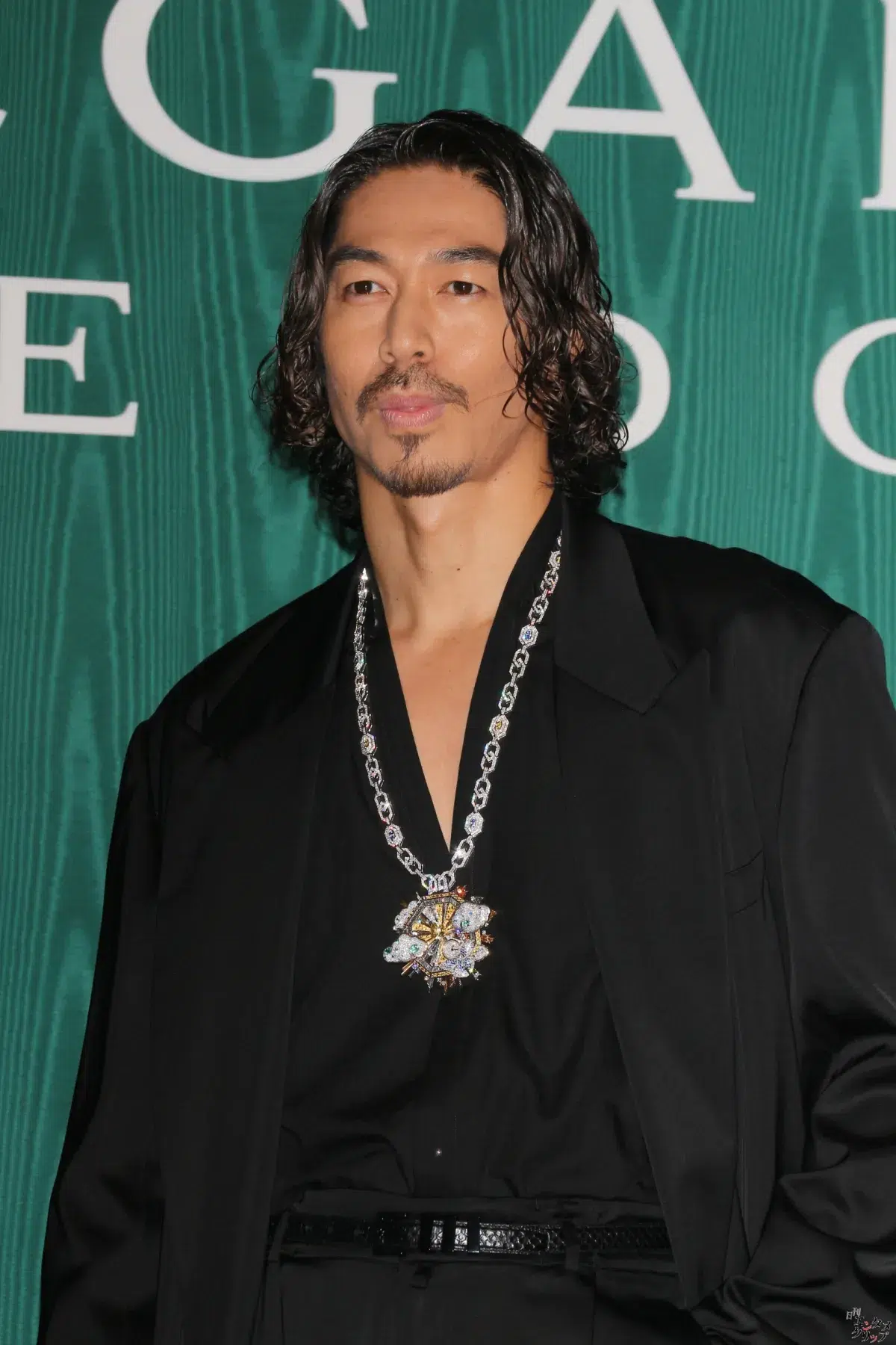 「ブルガリ カレイドス　色彩・文化・技巧」オープニングデイ フォトコール（第一夜）豪華ゲスト登壇。Snow Man目黒蓮、山下智久、中島健人、MIYAVI、EXILE AKIRA