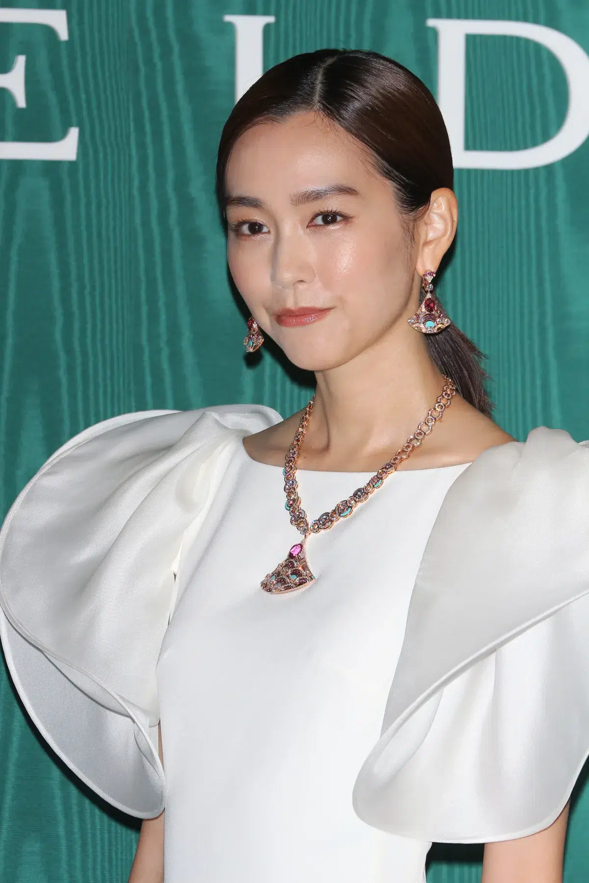 「ブルガリ カレイドス 色彩・文化・技巧」オープニングデイ フォトコール(第一夜)豪華ゲスト登壇。キム・ジウォン、チャン・ウォニョン(IVE)、森星、のん、井川遥、小雪、大政絢、桐谷美玲 32 「ブルガリ カレイドス 色彩・文化・技巧」オープニングデイ フォトコール(第一夜)豪華ゲスト登壇。キム・ジウォン、チャン・ウォニョン(IVE)、森星、のん、井川遥、小雪、大政絢、桐谷美玲