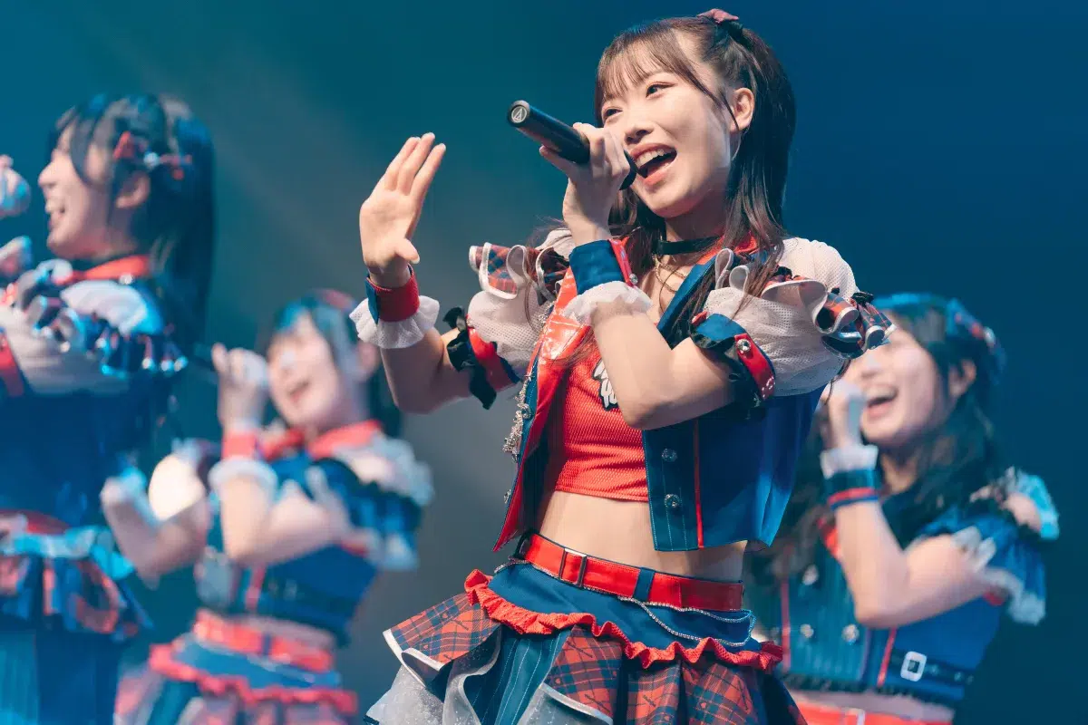 未来へ、大きな一歩。HelloYouth、新メンバー3名を迎え9人体制へ！カラフルな新衣装とフレッシュな笑顔が弾けた感動ライブ