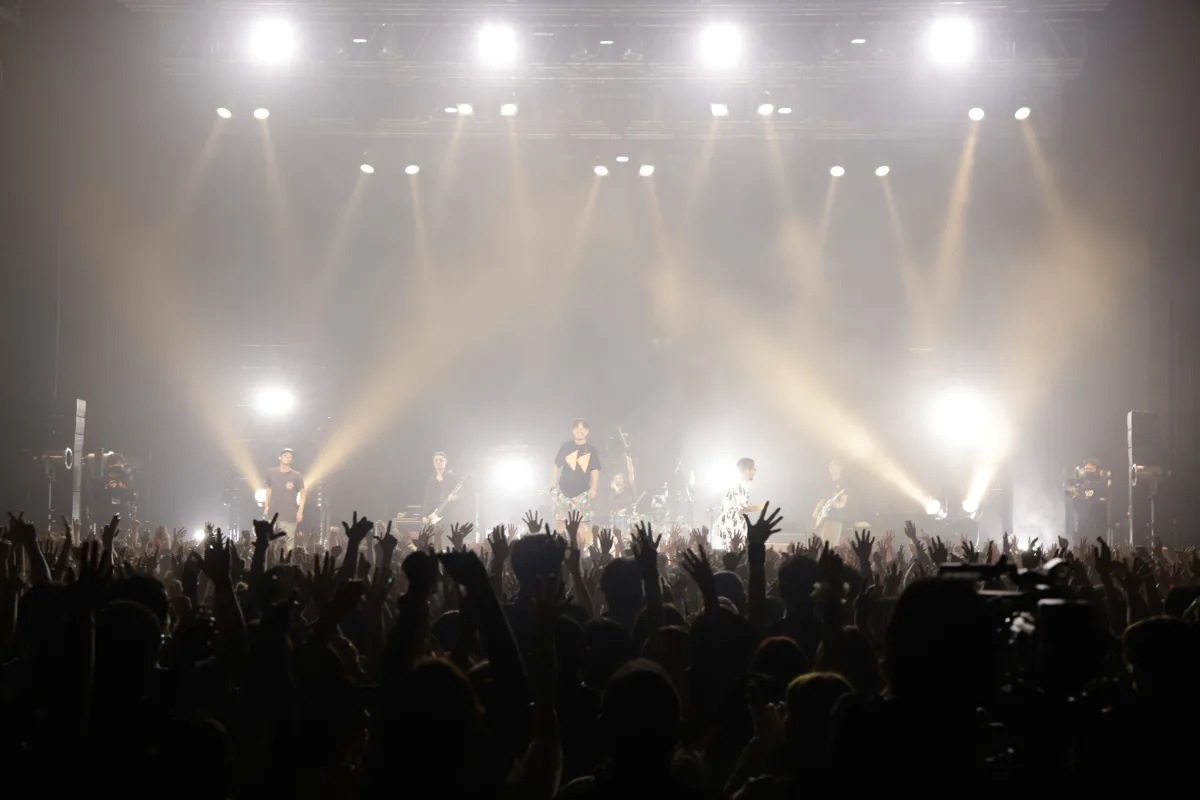 ORANGE RANGE"刺激が欲しけりゃバカニナレ"で大熱狂の夜!約6年ぶり6回目となるアルバム再現ツアー「RWD← SCREAM 025」完走!オフィシャルライブレポートが到着! 1 ORANGE RANGE"刺激が欲しけりゃバカニナレ"で大熱狂の夜!約6年ぶり6回目となるアルバム再現ツアー「RWD← SCREAM 025」完走!オフィシャルライブレポートが到着!