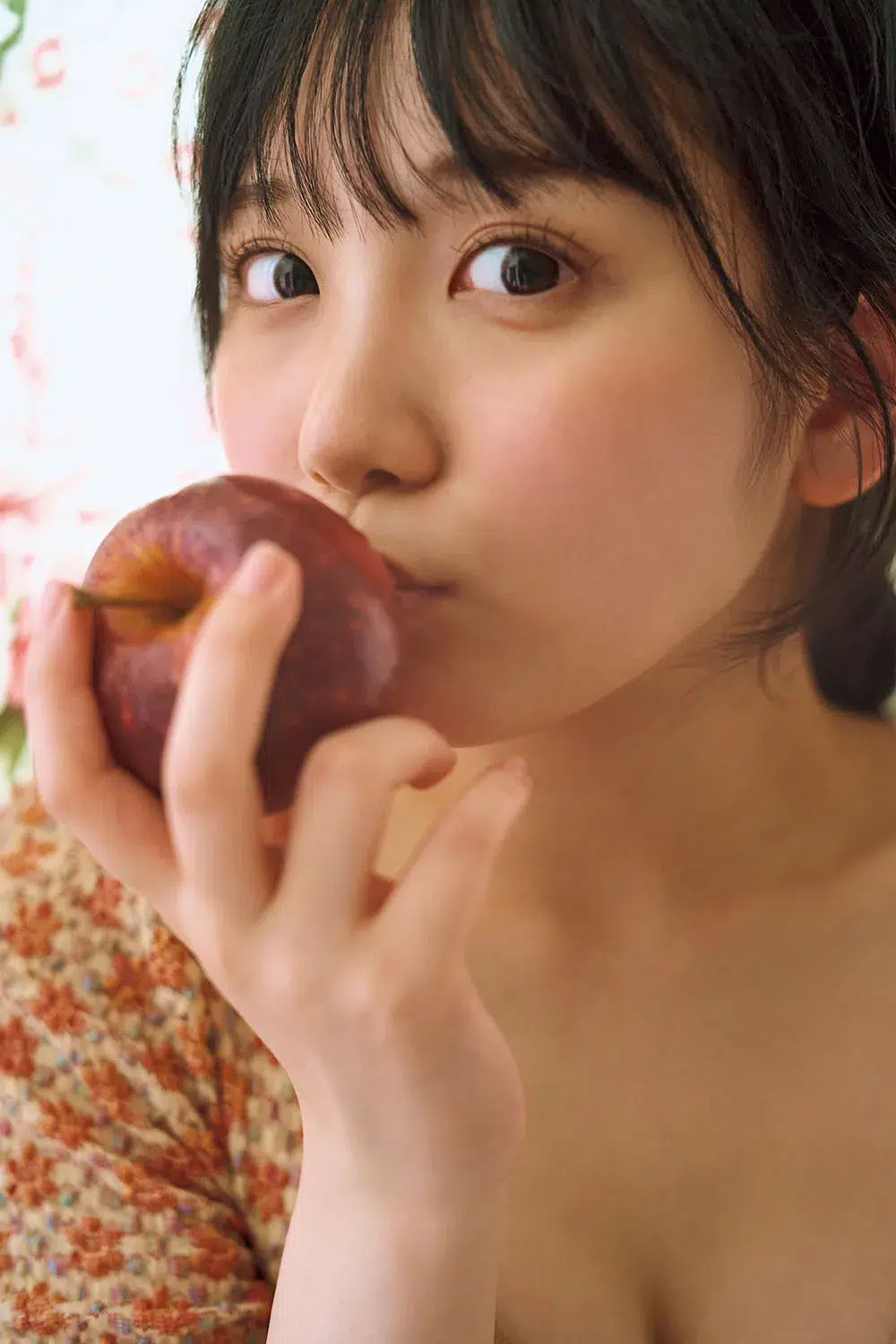 AKB48 田口愛佳、初写真集は「100点満点」の出来栄え!ファンから絶賛の“いいお尻”は「集中して上げた」 3 AKB48 田口愛佳、初写真集は「100点満点」の出来栄え!ファンから絶賛の“いいお尻”は「集中して上げた」