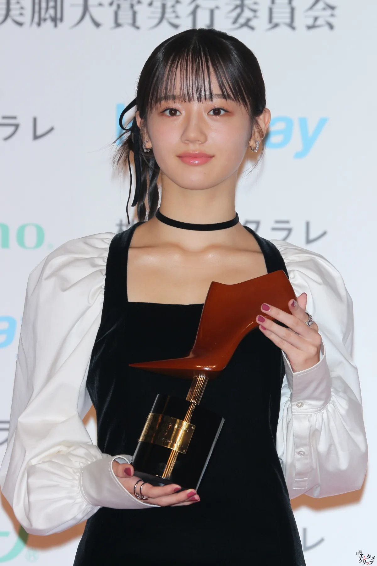 「第21回クラリーノ美脚大賞2025」中島瑠菜・髙橋ひかる・仲里依紗・米倉涼子が受賞 7 「第21回クラリーノ美脚大賞2025」中島瑠菜・髙橋ひかる・仲里依紗・米倉涼子が受賞