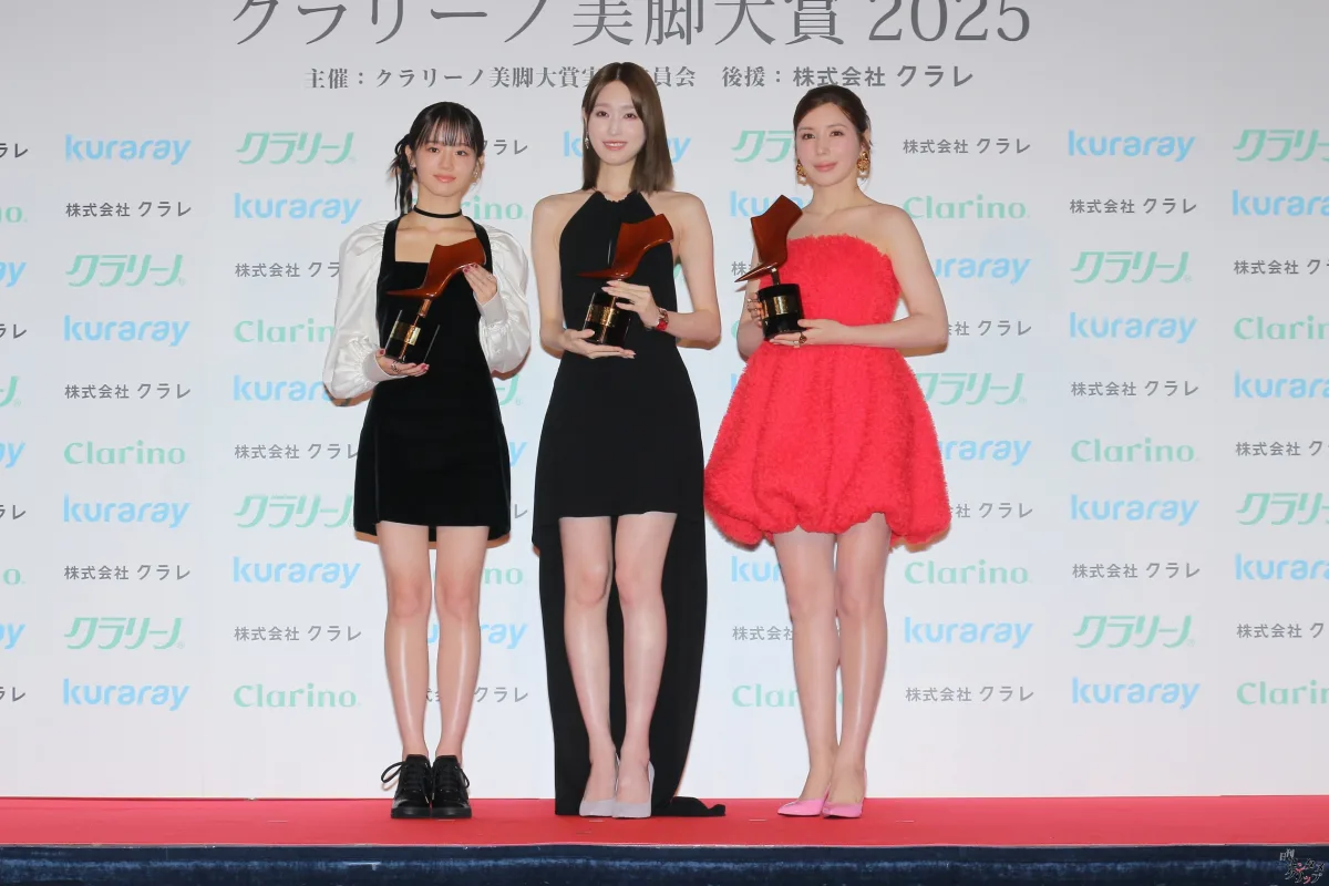 「第21回クラリーノ美脚大賞2025」中島瑠菜・髙橋ひかる・仲里依紗・米倉涼子が受賞 20 「第21回クラリーノ美脚大賞2025」中島瑠菜・髙橋ひかる・仲里依紗・米倉涼子が受賞