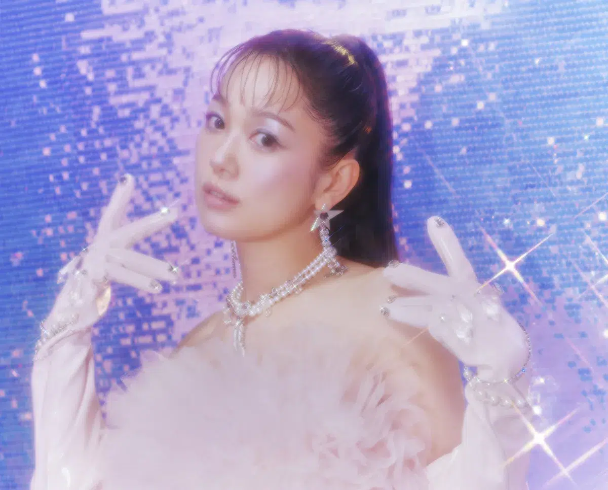 西野カナ 11月19日(水)発売「Kana Nishino Fall In Love With You