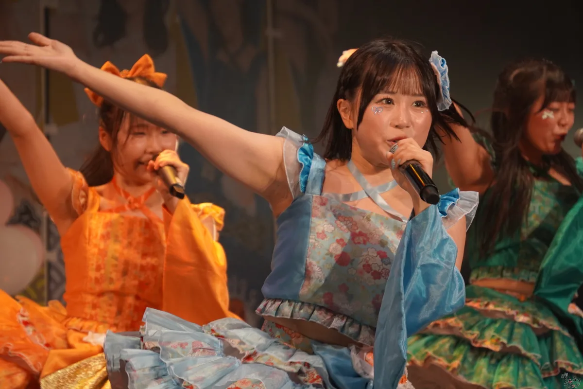 メノニューイヤー、涙と笑顔の祝祭!6人体制ラストワンマンライブで見せた最高の”ぱーてぃーないと!”と未来への船出 107 メノニューイヤー、涙と笑顔の祝祭!6人体制ラストワンマンライブで見せた最高の”ぱーてぃーないと!”と未来への船出
