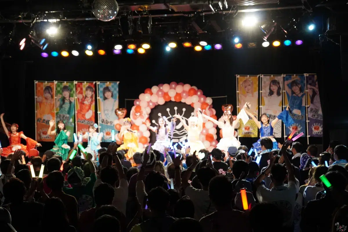 メノニューイヤー、涙と笑顔の祝祭!6人体制ラストワンマンライブで見せた最高の”ぱーてぃーないと!”と未来への船出 113 メノニューイヤー、涙と笑顔の祝祭!6人体制ラストワンマンライブで見せた最高の”ぱーてぃーないと!”と未来への船出