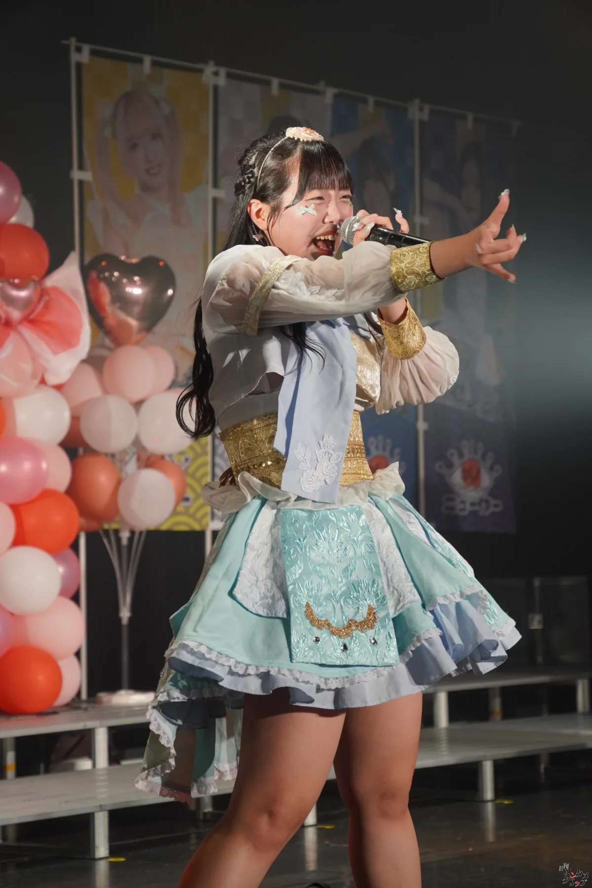 メノニューイヤー、涙と笑顔の祝祭!6人体制ラストワンマンライブで見せた最高の”ぱーてぃーないと!”と未来への船出 33 メノニューイヤー、涙と笑顔の祝祭!6人体制ラストワンマンライブで見せた最高の”ぱーてぃーないと!”と未来への船出