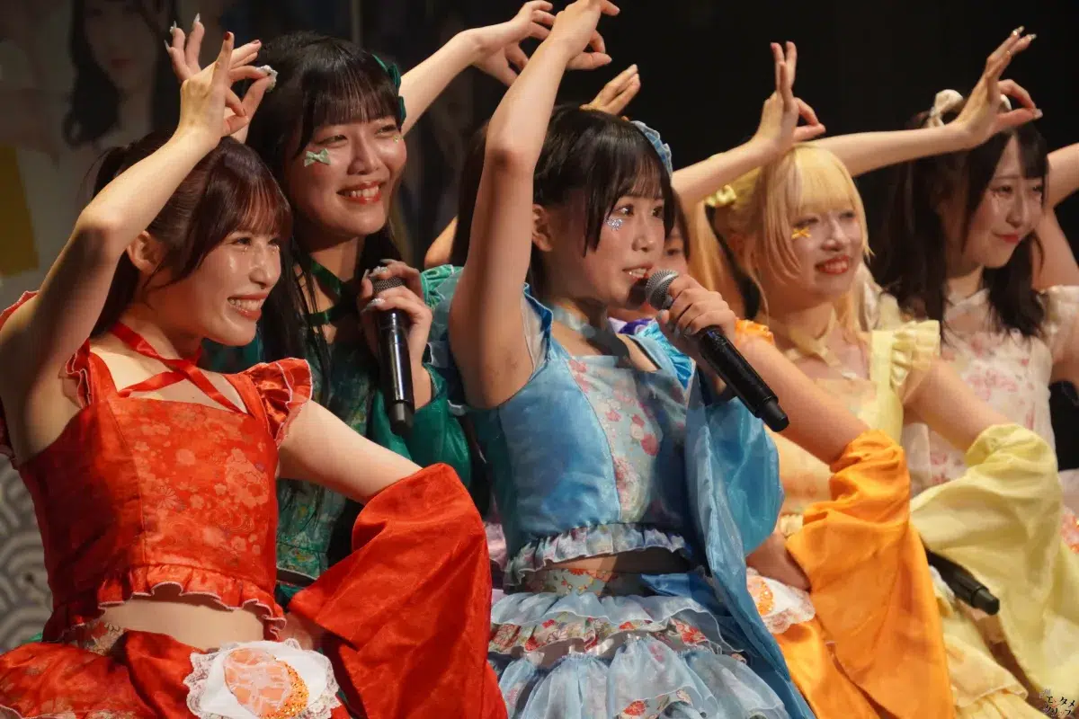 メノニューイヤー、涙と笑顔の祝祭!6人体制ラストワンマンライブで見せた最高の”ぱーてぃーないと!”と未来への船出 95 メノニューイヤー、涙と笑顔の祝祭!6人体制ラストワンマンライブで見せた最高の”ぱーてぃーないと!”と未来への船出