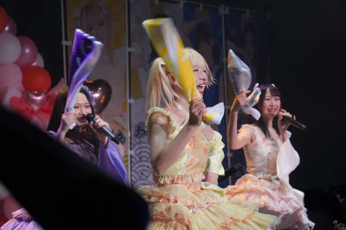 メノニューイヤー、涙と笑顔の祝祭!6人体制ラストワンマンライブで見せた最高の”ぱーてぃーないと!”と未来への船出 100 メノニューイヤー、涙と笑顔の祝祭!6人体制ラストワンマンライブで見せた最高の”ぱーてぃーないと!”と未来への船出