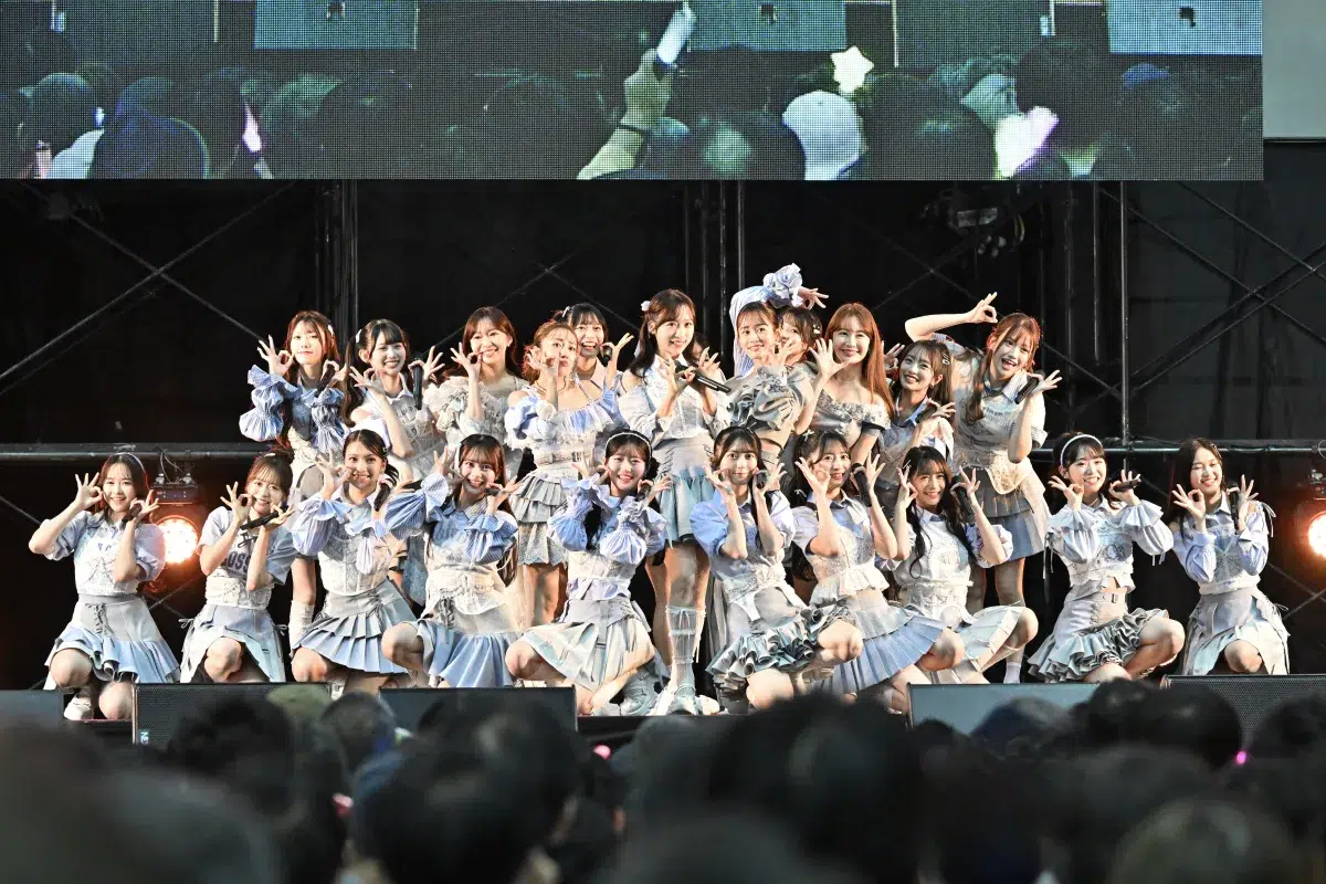 AKB48 20周年記念シングル『Oh my pumpkin!』発売記念イベント〈東京握手会〉レポート レジェンドOG・海外姉妹グループメンバーが特別ゲスト出演! 12月17日(水)「ここからだ」公演のアルバム発売決定!! 2 AKB48 20周年記念シングル『Oh my pumpkin!』発売記念イベント〈東京握手会〉レポート レジェンドOG・海外姉妹グループメンバーが特別ゲスト出演! 12月17日(水)「ここからだ」公演のアルバム発売決定!!