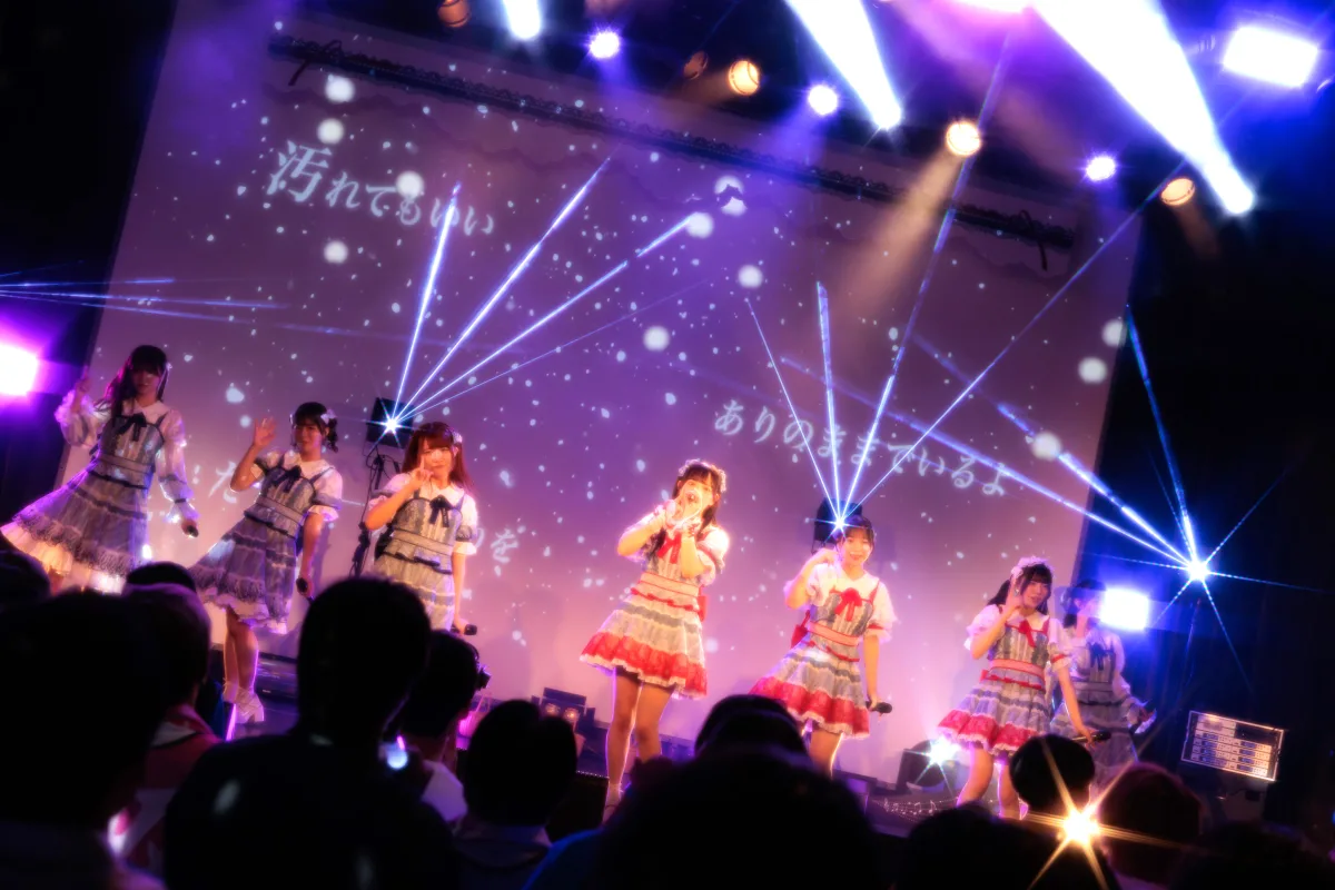 テラテラ 新体制2ndワンマンライブ「Lyrical Refrain」を開催！総選挙でトップ当選を果たした、藤田梨々花がセンターと作詞を務める！新曲『青春リフレイン』を初披露！