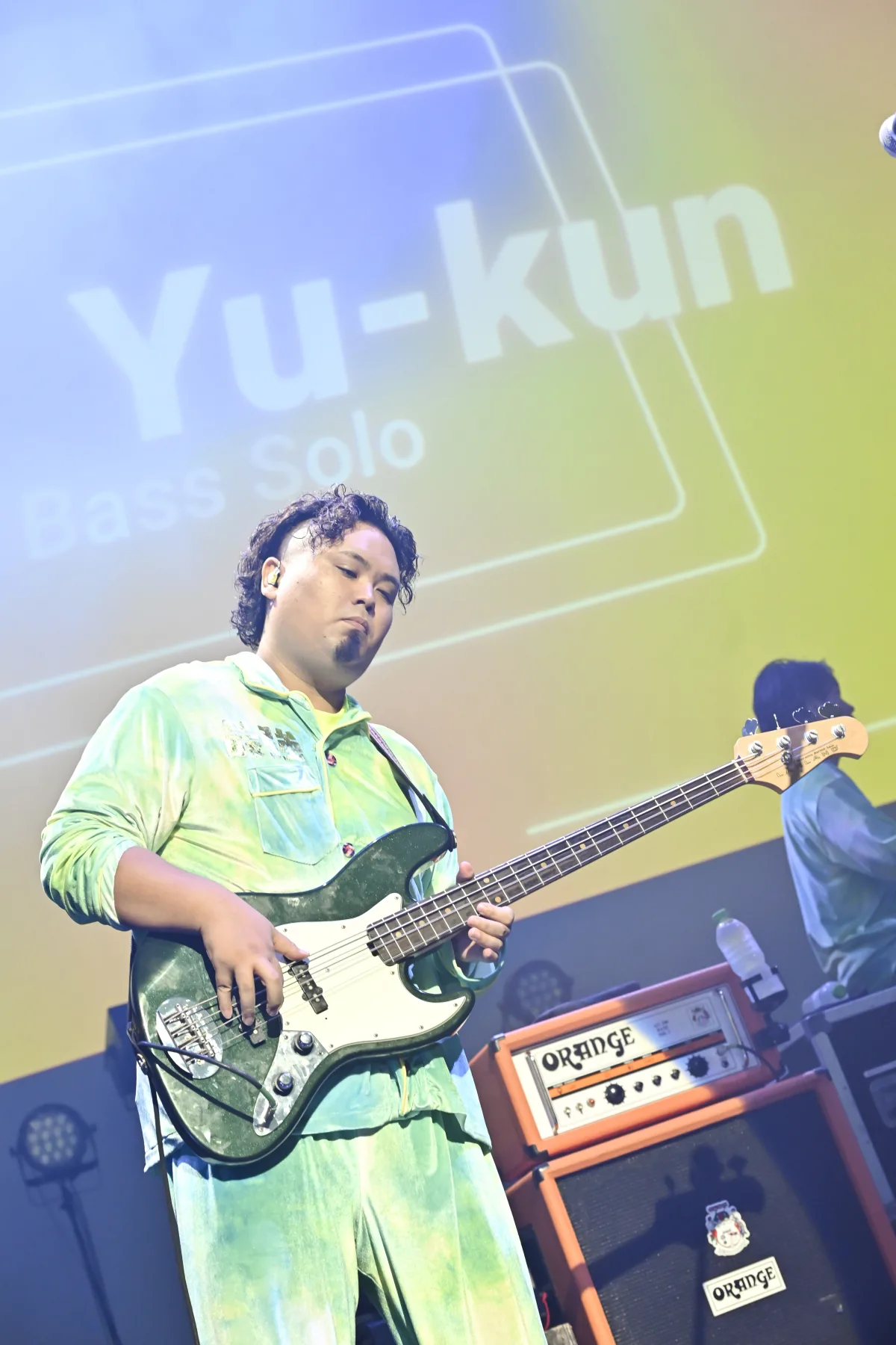 ポルカドットスティングレイ 花澤香菜も駆け付けたフロントマン雫の誕生日を祝したバースデーライブ「#教祖爆誕」のオフィシャルライブレポートが到着!! 14 ポルカドットスティングレイ 花澤香菜も駆け付けたフロントマン雫の誕生日を祝したバースデーライブ「#教祖爆誕」のオフィシャルライブレポートが到着!!
