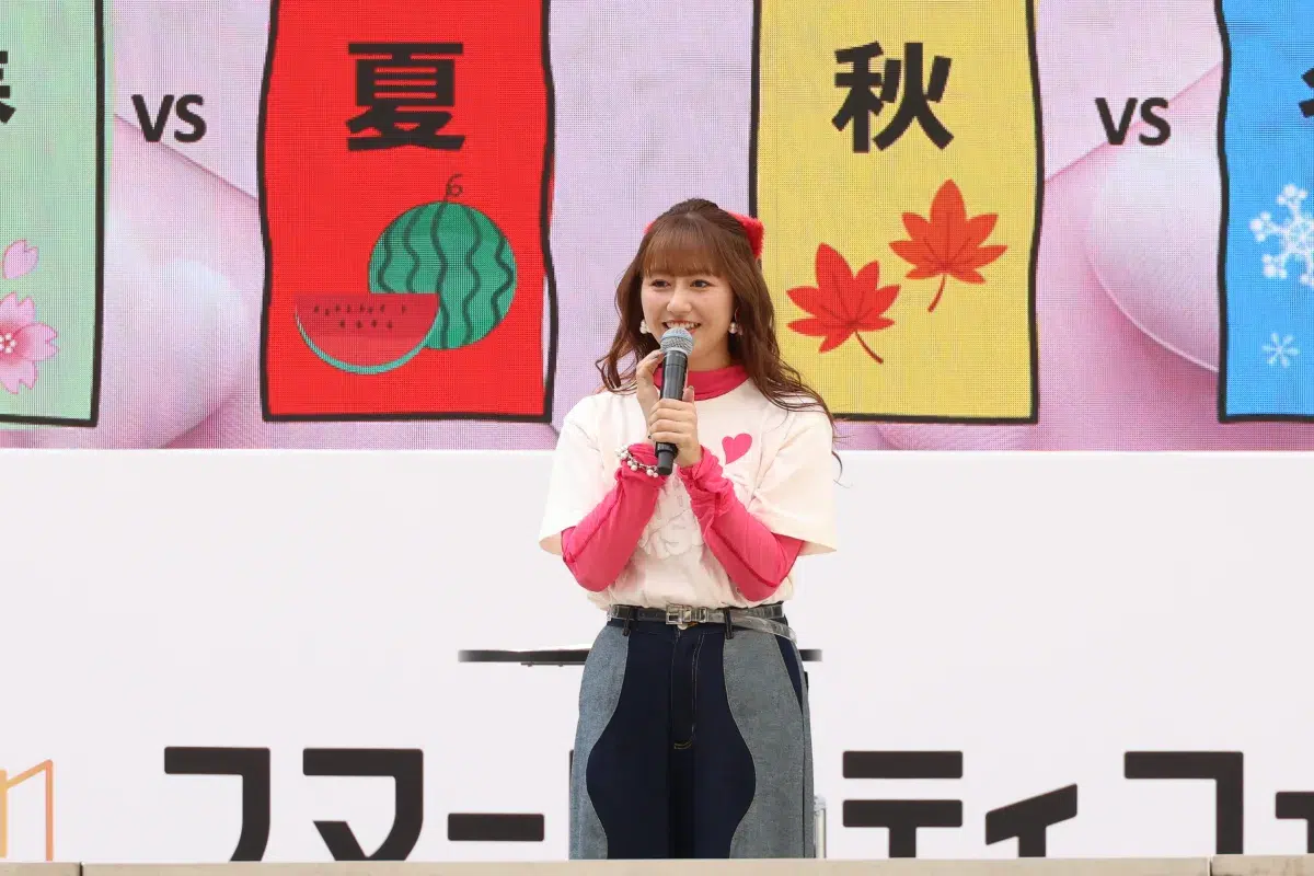 祝1周年！『佐々木彩夏の０１００』初の公開収録を都庁で開催！ごはんつぶの熱気、あーりんの次世代モビリティ体験、春夏秋冬カップの結末…全部入った記念回(#51)が配信中！