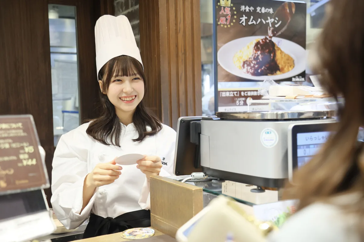 AKB48メンバーがデパ地下に!大丸東京店×AKB48「AKB48 収穫祭」イベントのコラボメニュー販売をお手伝い!山内瑞葵 12月の20周年コンサートでミート矢澤の差し入れを約束!? 18 AKB48メンバーがデパ地下に!大丸東京店×AKB48「AKB48 収穫祭」イベントのコラボメニュー販売をお手伝い!山内瑞葵 12月の20周年コンサートでミート矢澤の差し入れを約束!?