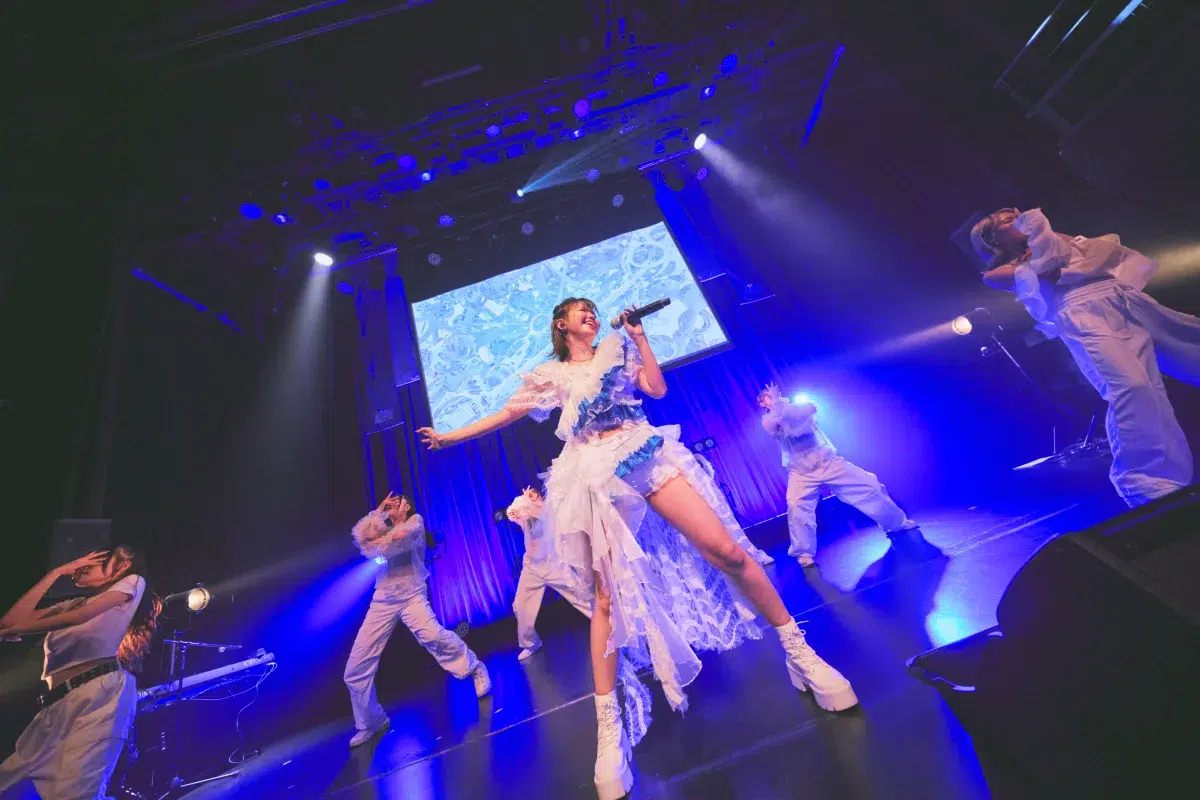 天野なつ×LinQコラボも大盛り上がり! 表現者としての進化から目が離せない。天野なつ 7周年ライブ ~ 7th mile ~レポート 2 天野なつ×LinQコラボも大盛り上がり! 表現者としての進化から目が離せない。天野なつ 7周年ライブ ~ 7th mile ~レポート