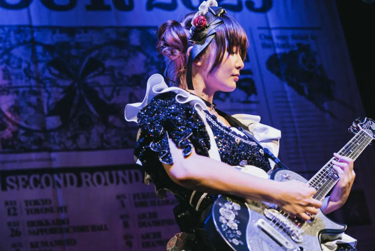 世界的人気のガールズロックバンドBAND-MAID、全国ツアーのFINAL ROUNDが大阪で大熱狂の開幕！10月25日、26日にはHYDEのHYDE [INSIDE] LIVE 2025 WORLD TOUR -JAPAN FINAL-にゲストアクト出演！L’Arc〜en〜Cielの名曲「HEAVEN’S DRIVE」をサプライズ披露！