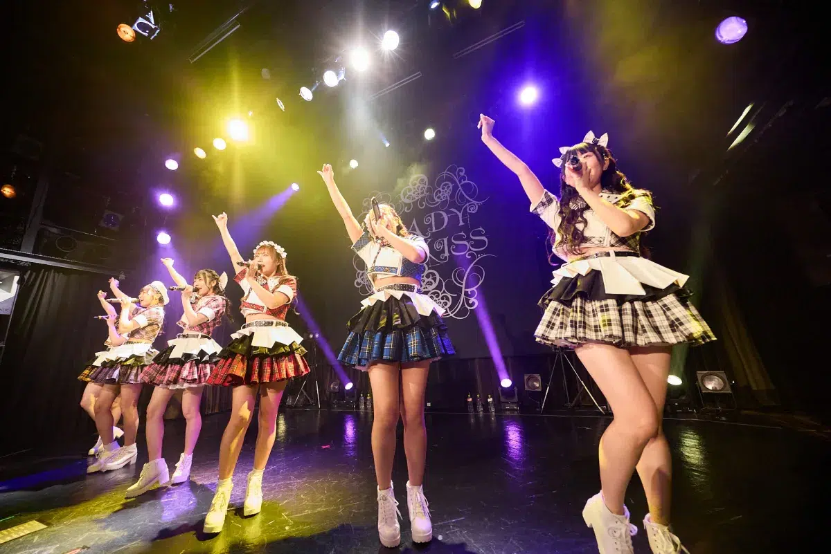 READY TO KISSが12周年公演で見せた、継続こそが最強の進化してゆく姿。