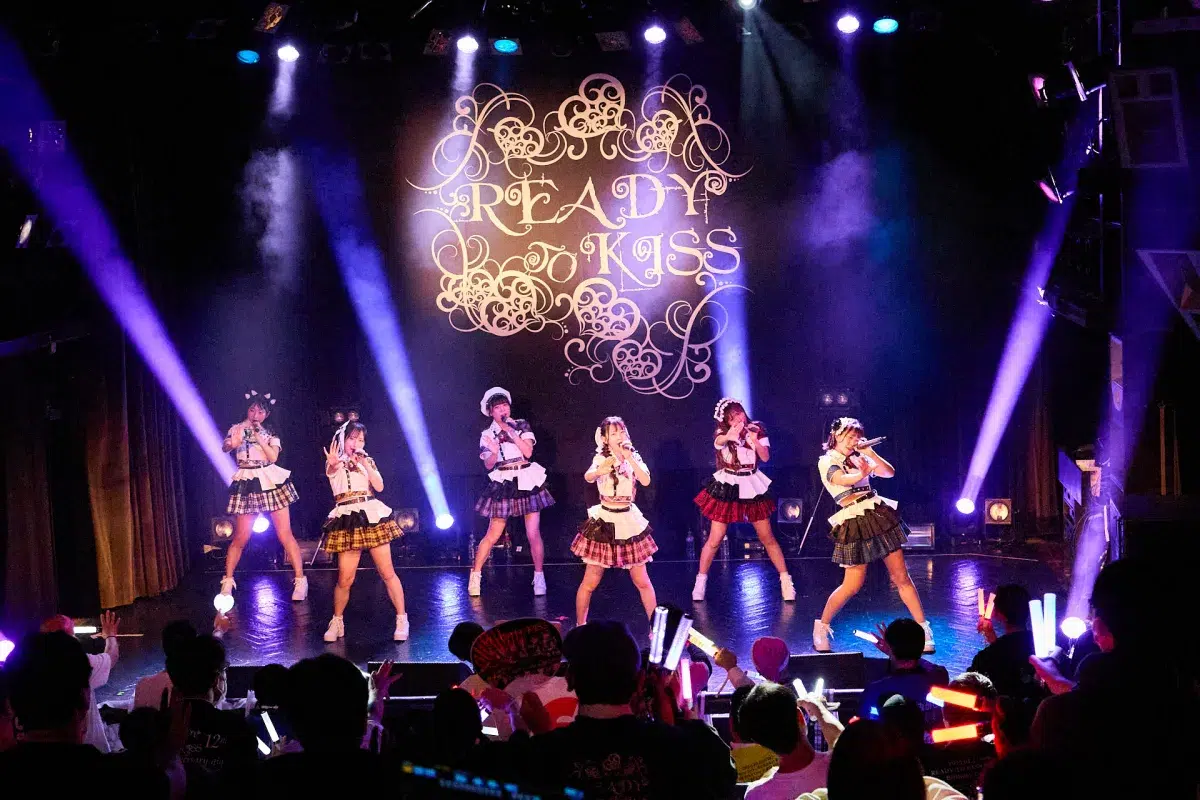 READY TO KISSが12周年公演で見せた、継続こそが最強の進化してゆく姿。