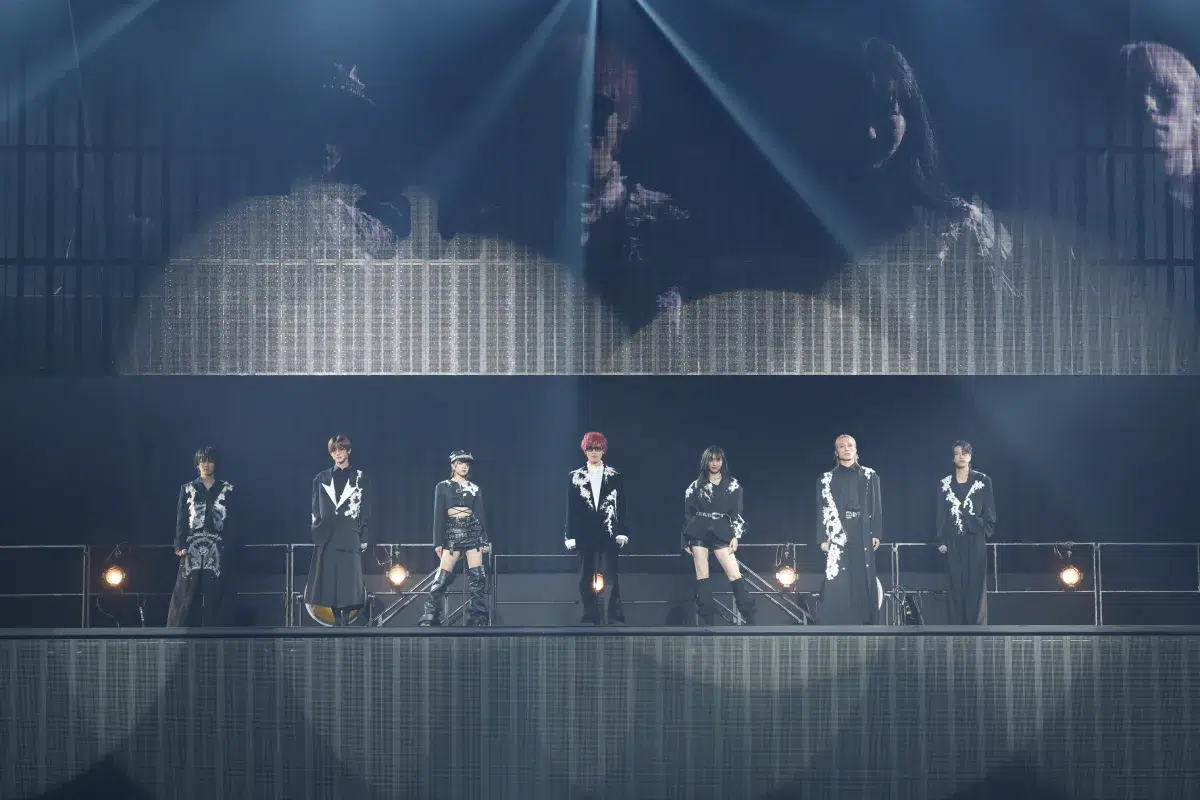 GENIC、初となる日本武道館公演で圧巻のSHOWTIME!!