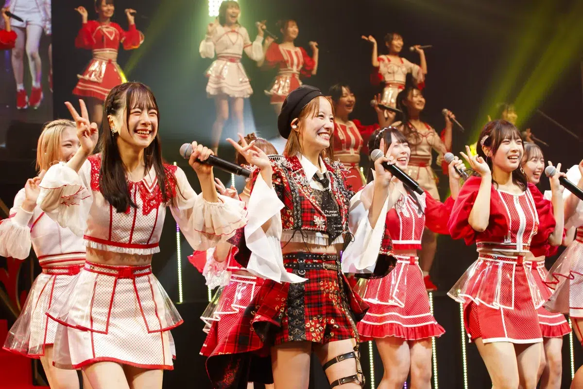 NMB48小嶋花梨、9年半の軌跡。キャプテンとして7年。OGも駆けつけた愛溢れる卒コンレポ。三代キャプテン集結、笑顔と涙の「僕らのユリイカ」。