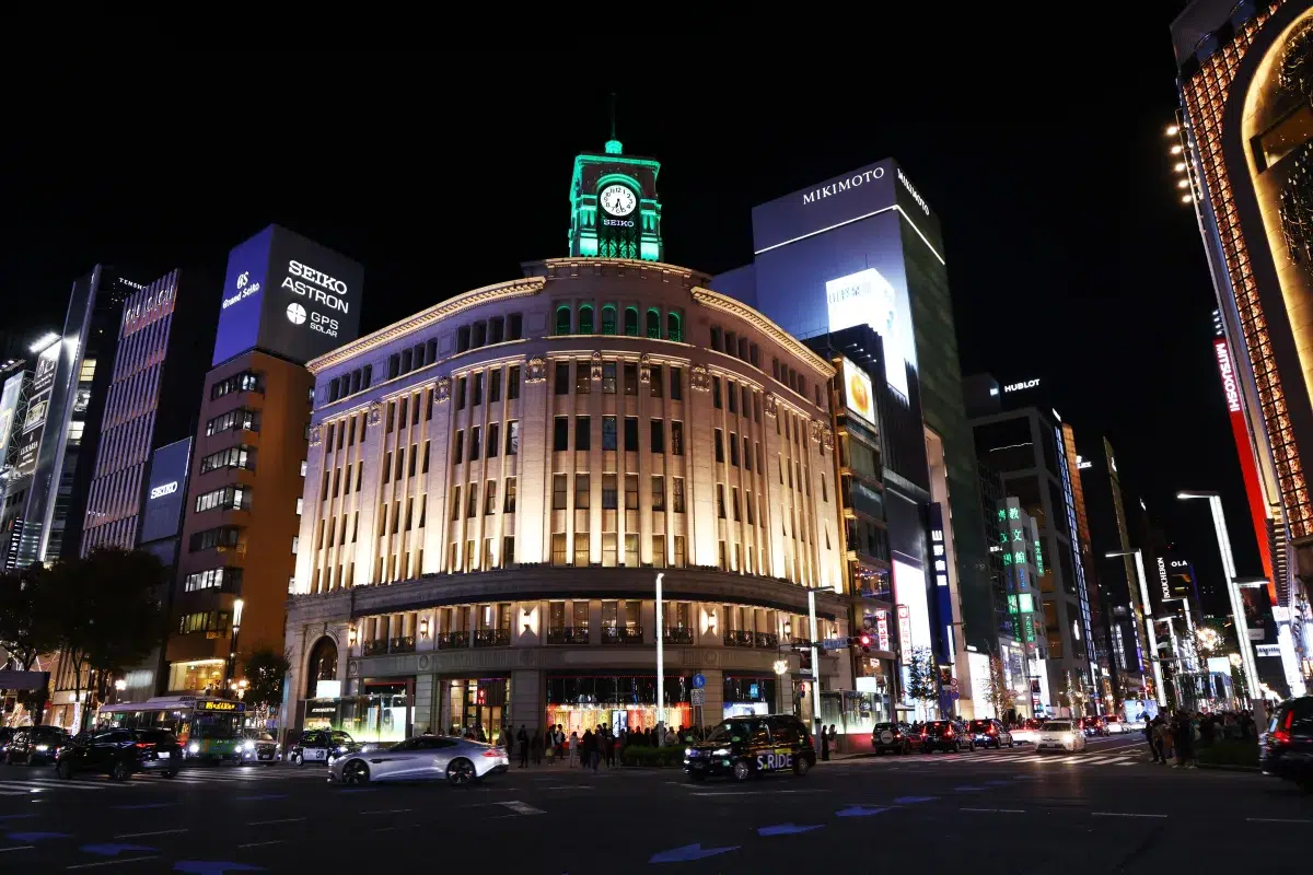 松下奈緒、総額3.5億円超のジュエリーで銀座に登場。「GINZA GILC NIGHT 2025」点灯式で華を添える