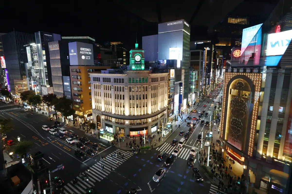 松下奈緒、総額3.5億円超のジュエリーで銀座に登場。「GINZA GILC NIGHT 2025」点灯式で華を添える