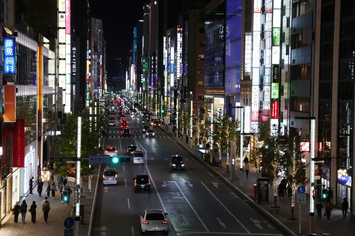 松下奈緒、総額3.5億円超のジュエリーで銀座に登場。「GINZA GILC NIGHT 2025」点灯式で華を添える