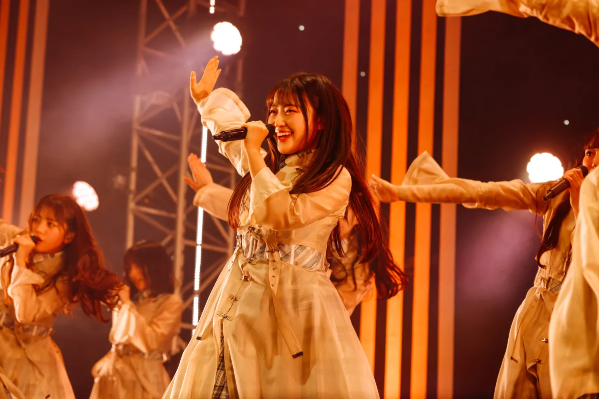 涙の「好きを超えろ」宣言に号泣…!日向坂46五期生、過酷な“新参者”を完走。「限界を疑い続けて未来をつくる」大野愛実の言葉が証明した、10人の覚悟と成長の物語。 18 涙の「好きを超えろ」宣言に号泣…!日向坂46五期生、過酷な“新参者”を完走。「限界を疑い続けて未来をつくる」大野愛実の言葉が証明した、10人の覚悟と成長の物語。