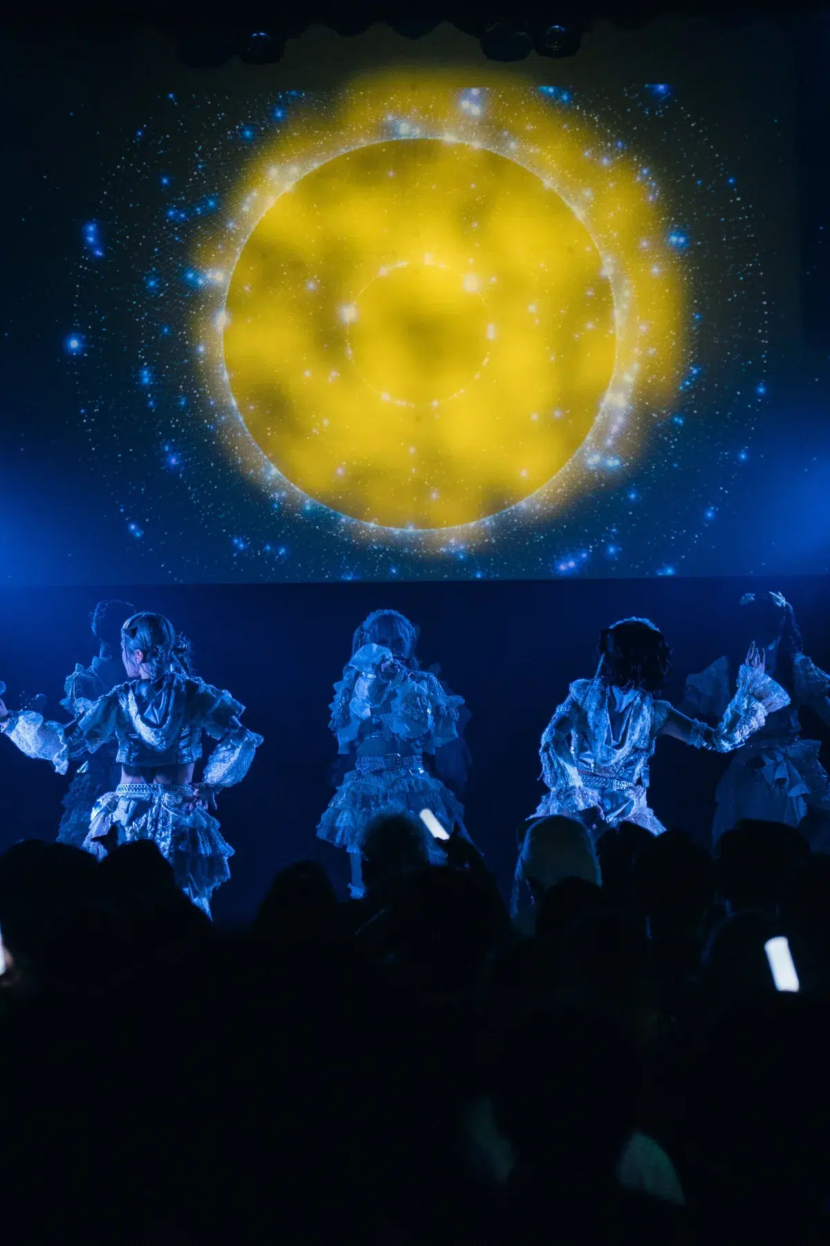 「絶対成功させたい」その言葉に嘘はない。史上最大O-EASTへ挑むMirror, Mirrorの4周年ツアー、伝説の幕開けを見逃すな。涙と熱狂の初日公演、彼女たちの覚悟がここにある🔥 4 「絶対成功させたい」その言葉に嘘はない。史上最大O-EASTへ挑むMirror, Mirrorの4周年ツアー、伝説の幕開けを見逃すな。涙と熱狂の初日公演、彼女たちの覚悟がここにある🔥
