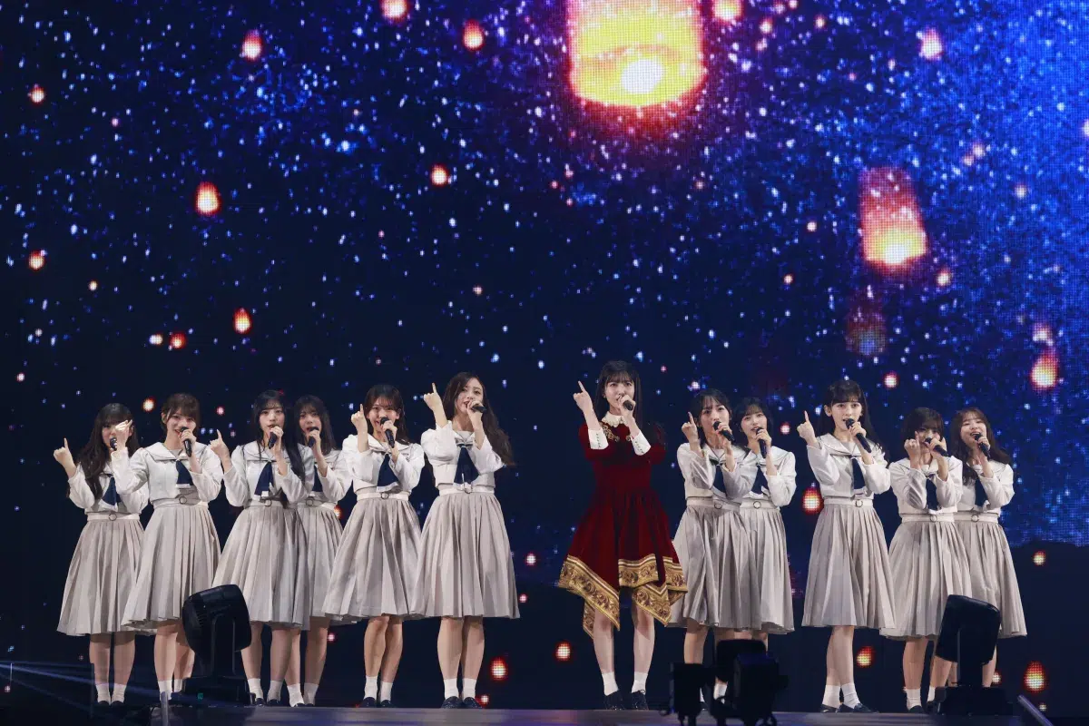 「過去も未来もずっと大好き」乃木坂46久保史緒里、愛に溢れた9年間の完結。誰よりもグループを愛した彼女が残した、最高で最後の“乃木坂らしさ”に全ファンが涙した夜。 15 「過去も未来もずっと大好き」乃木坂46久保史緒里、愛に溢れた9年間の完結。誰よりもグループを愛した彼女が残した、最高で最後の“乃木坂らしさ”に全ファンが涙した夜。