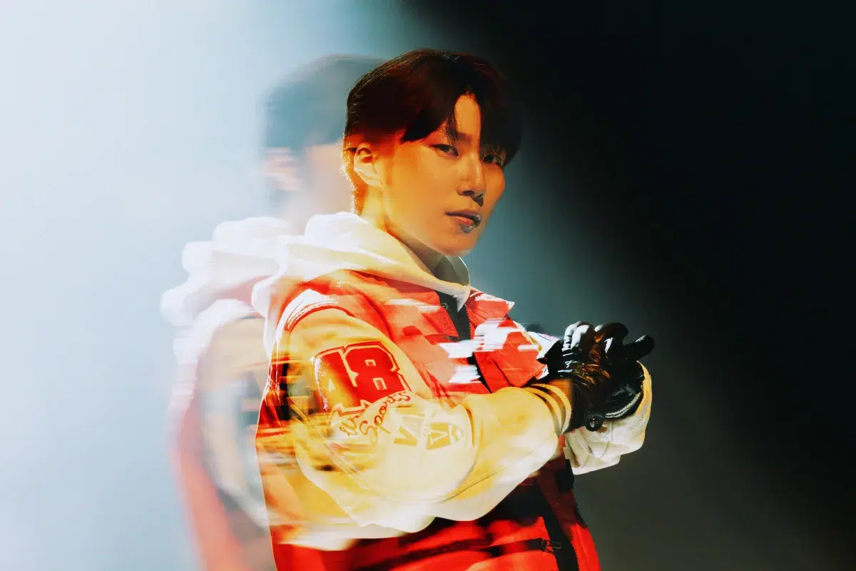 コムドットAMUGIRI、1st ALBUM「I AM~ kick the verse and complex ~」リリースが決定！FAKE TYPE. トップハムハット狂や変態紳士クラブ GeGらが制作に加わった、豪華10曲が収録。来年4月には自身初のソロツアーも開催！