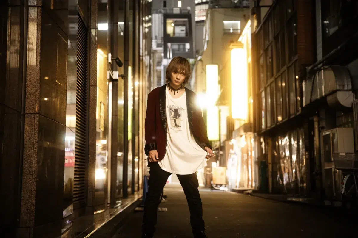 森翼、ツアーで披露された新曲を収めたアルバム「その傷はアート」を12月10日にリリース