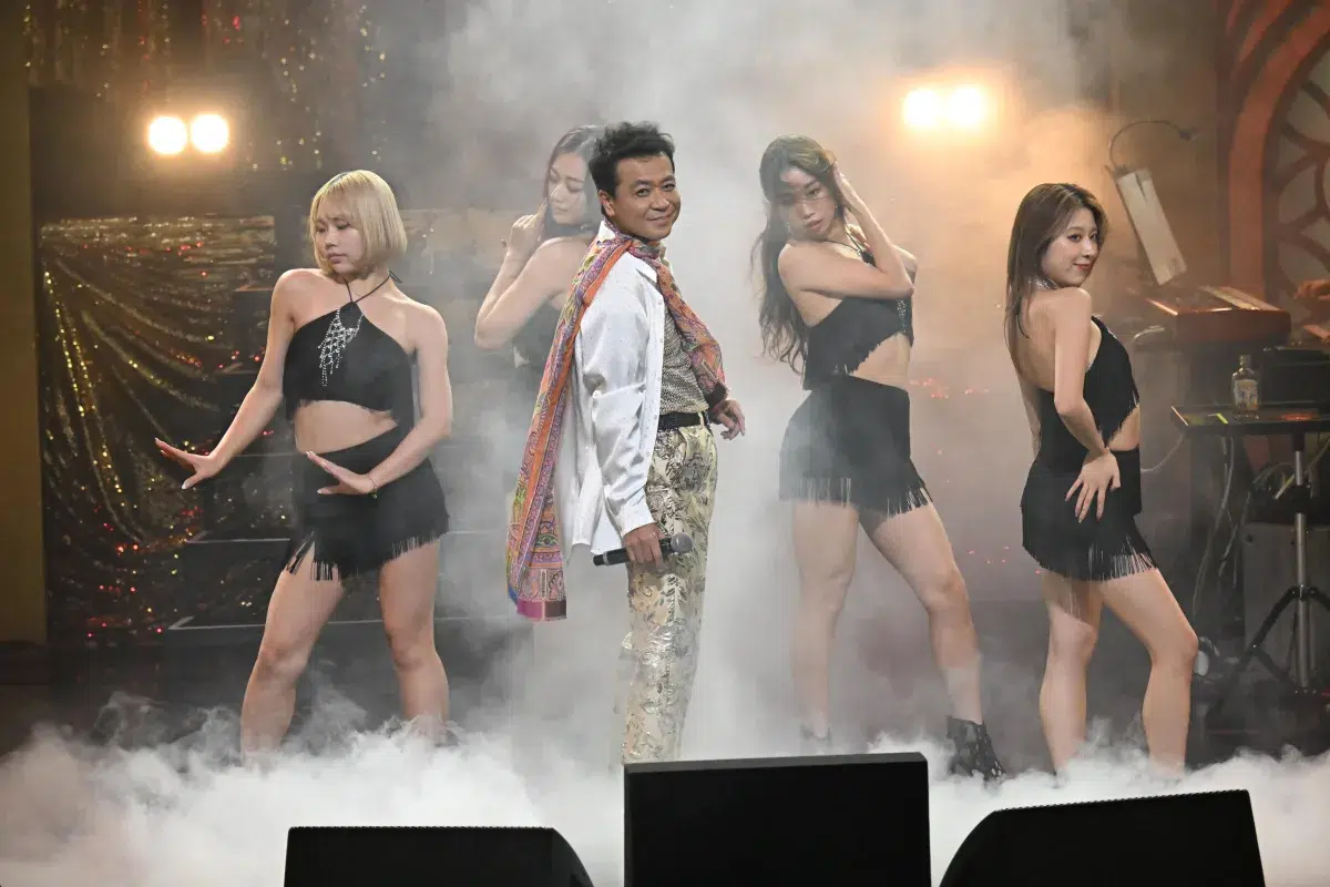 中山秀征、40周年記念『ヒデライブ2025』開催！タカトシ・MAX・水谷千重子と豪華競演【ライブレポ・セトリ】