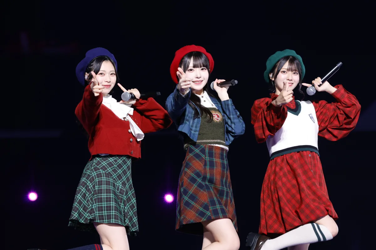 ≒JOY ニアジョイ 3周年コンサート衣装 市原愛弓 ヨリ 直筆 市原愛弓
