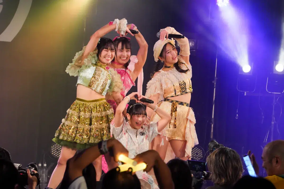 まさかの転身!元マネージャーがアイドルに!? にきちゃん新メンに「元オタク兼マネージャー」が加入という漫画みたいな展開!さらに一輪車世界レベルの逸材も🚲新体制お披露目のアプガフェスが情報過多すぎてヤバい 80 まさかの転身!元マネージャーがアイドルに!? にきちゃん新メンに「元オタク兼マネージャー」が加入という漫画みたいな展開!さらに一輪車世界レベルの逸材も🚲新体制お披露目のアプガフェスが情報過多すぎてヤバい