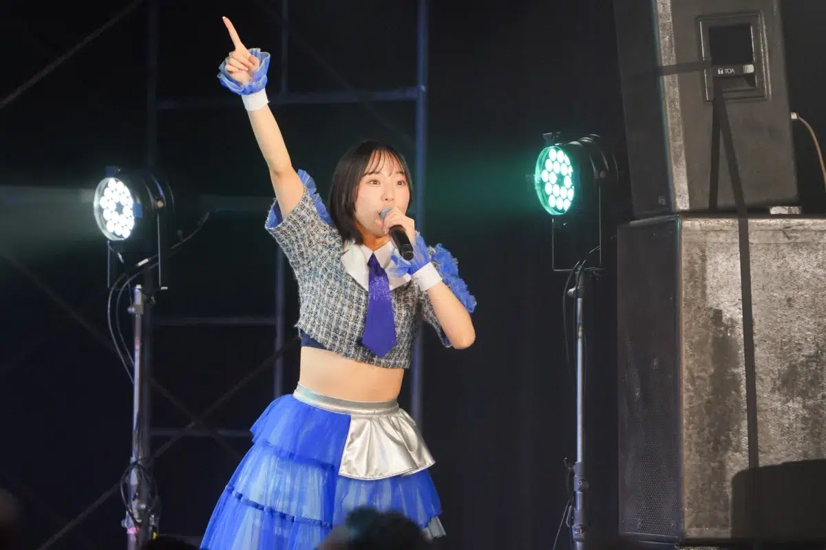 まさかの転身!元マネージャーがアイドルに!? にきちゃん新メンに「元オタク兼マネージャー」が加入という漫画みたいな展開!さらに一輪車世界レベルの逸材も🚲新体制お披露目のアプガフェスが情報過多すぎてヤバい 22 まさかの転身!元マネージャーがアイドルに!? にきちゃん新メンに「元オタク兼マネージャー」が加入という漫画みたいな展開!さらに一輪車世界レベルの逸材も🚲新体制お披露目のアプガフェスが情報過多すぎてヤバい