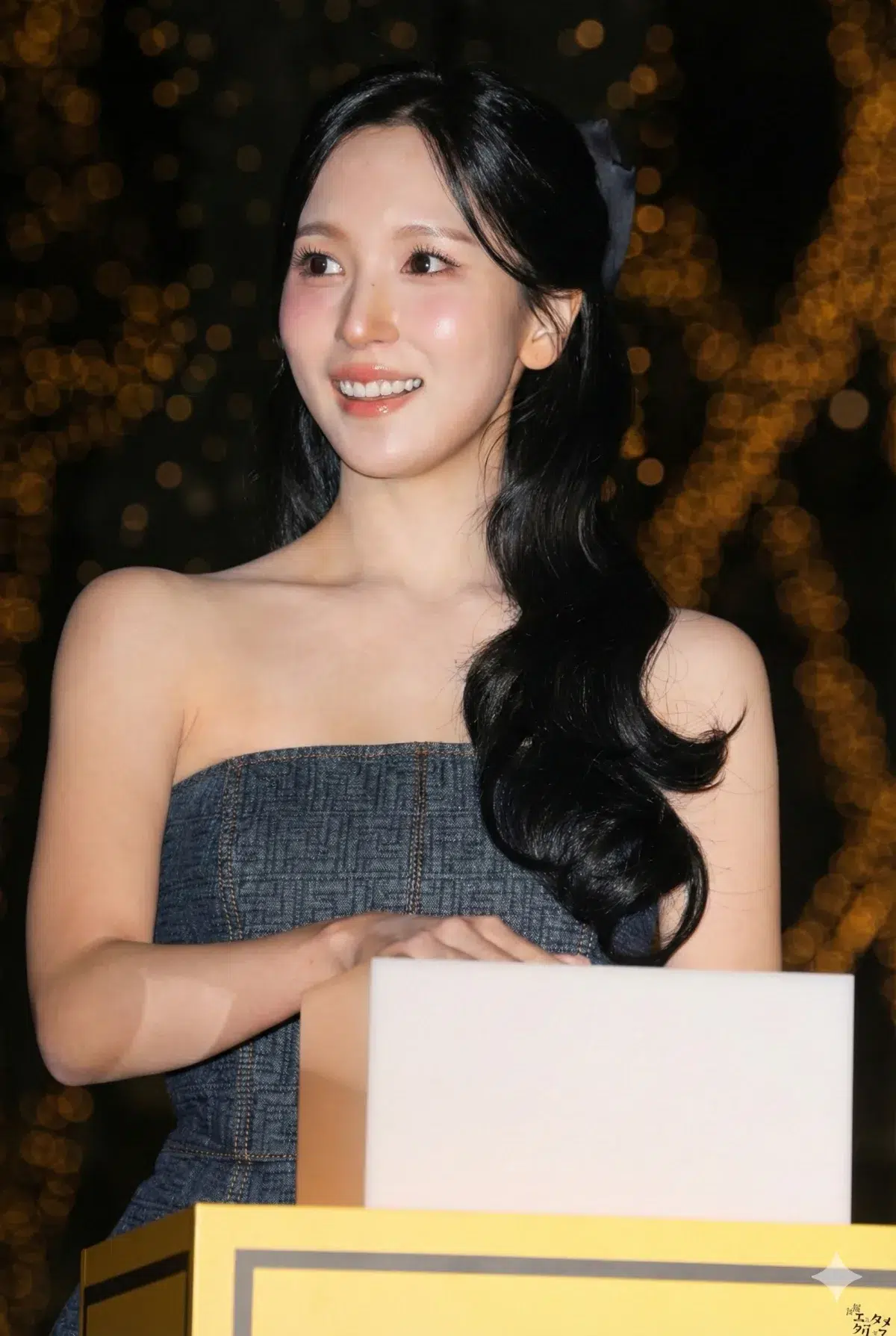 TWICE・MINAが表参道フェンディイルミネーション点灯式に登場！「今年の漢字」や来年の抱負を語る