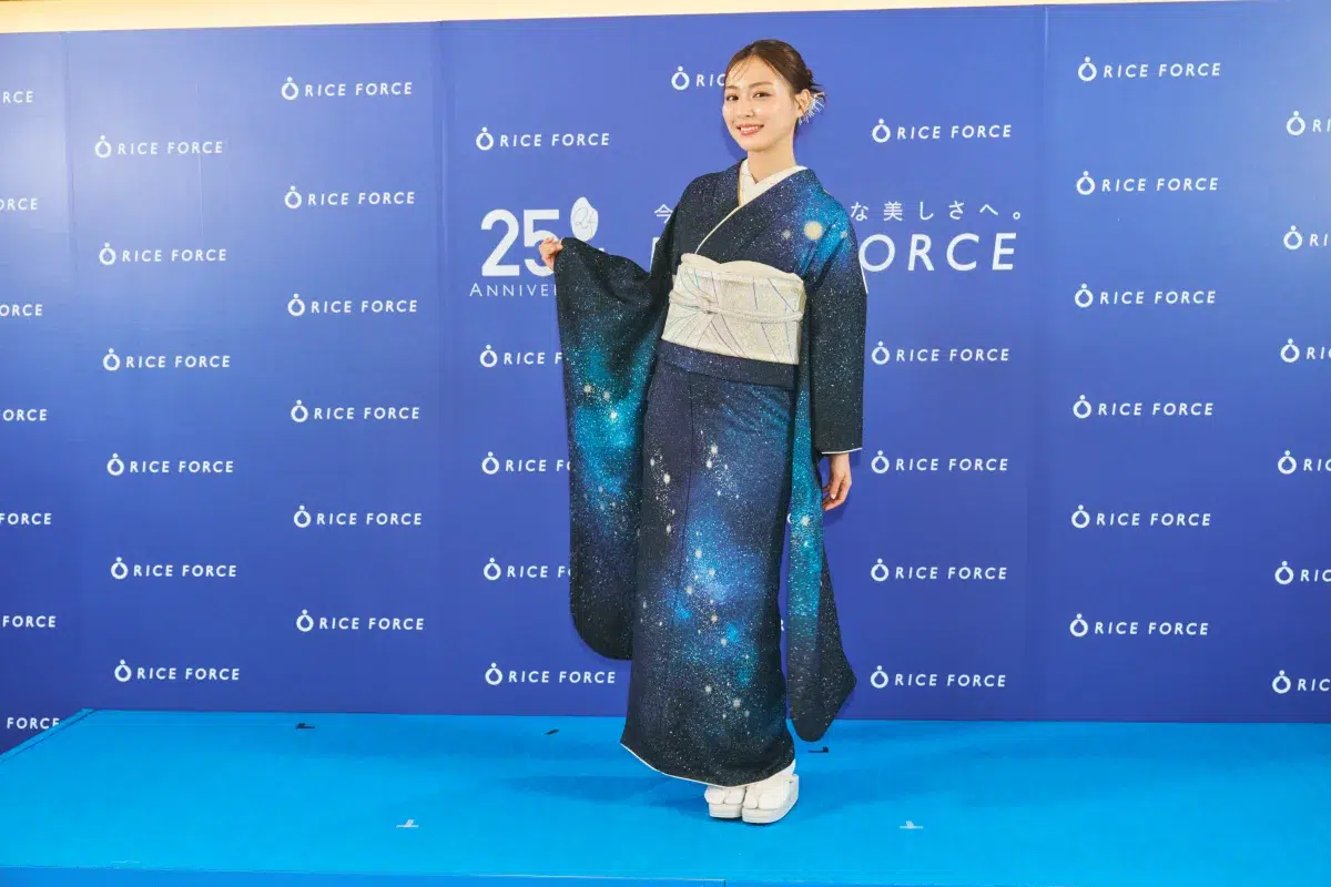内田理央、艶やかな着物姿で「ライスフォース」1日店長に就任！30代で変わった美肌の秘訣や“お米愛”を語る【イベントレポ】
