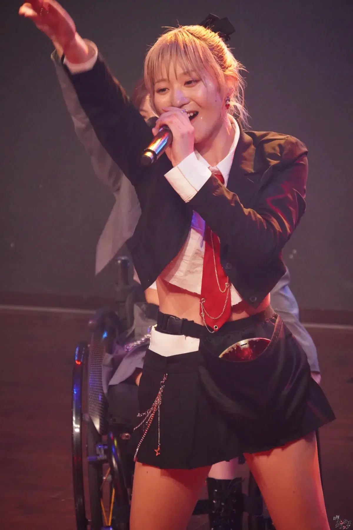 仮面女子・森下舞桜生誕祭 自腹プロデュースの“K-POP風”新衣装で魅せた「不動のセンター」7年目の覚悟と進化 78 仮面女子・森下舞桜生誕祭 自腹プロデュースの“K-POP風”新衣装で魅せた「不動のセンター」7年目の覚悟と進化